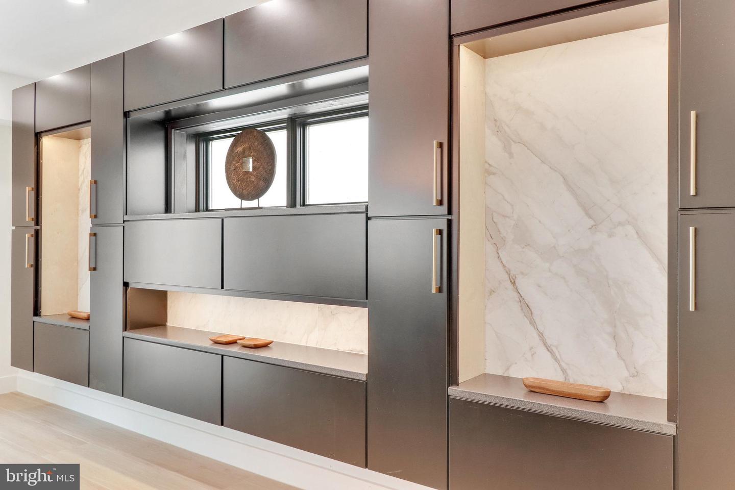 7816 GEORGETOWN PIKE, MCLEAN, Virginia 22102, 7 Bedrooms Bedrooms, ,6 BathroomsBathrooms,Residential,For sale,7816 GEORGETOWN PIKE,VAFX2276264 MLS # VAFX2276264 7816 GEORGETOWN PIKE, MCLEAN, Virginia 22102, 7 Bedrooms Bedrooms, ,6 BathroomsBathrooms,Residential,For sale,7816 GEORGETOWN PIKE,VAFX2276264 MLS # VAFX2276264