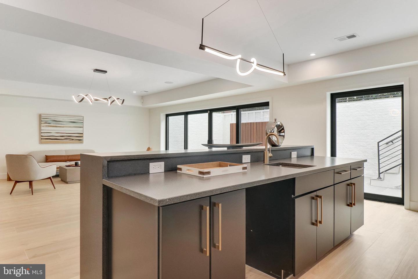 7816 GEORGETOWN PIKE, MCLEAN, Virginia 22102, 7 Bedrooms Bedrooms, ,6 BathroomsBathrooms,Residential,For sale,7816 GEORGETOWN PIKE,VAFX2276264 MLS # VAFX2276264 7816 GEORGETOWN PIKE, MCLEAN, Virginia 22102, 7 Bedrooms Bedrooms, ,6 BathroomsBathrooms,Residential,For sale,7816 GEORGETOWN PIKE,VAFX2276264 MLS # VAFX2276264