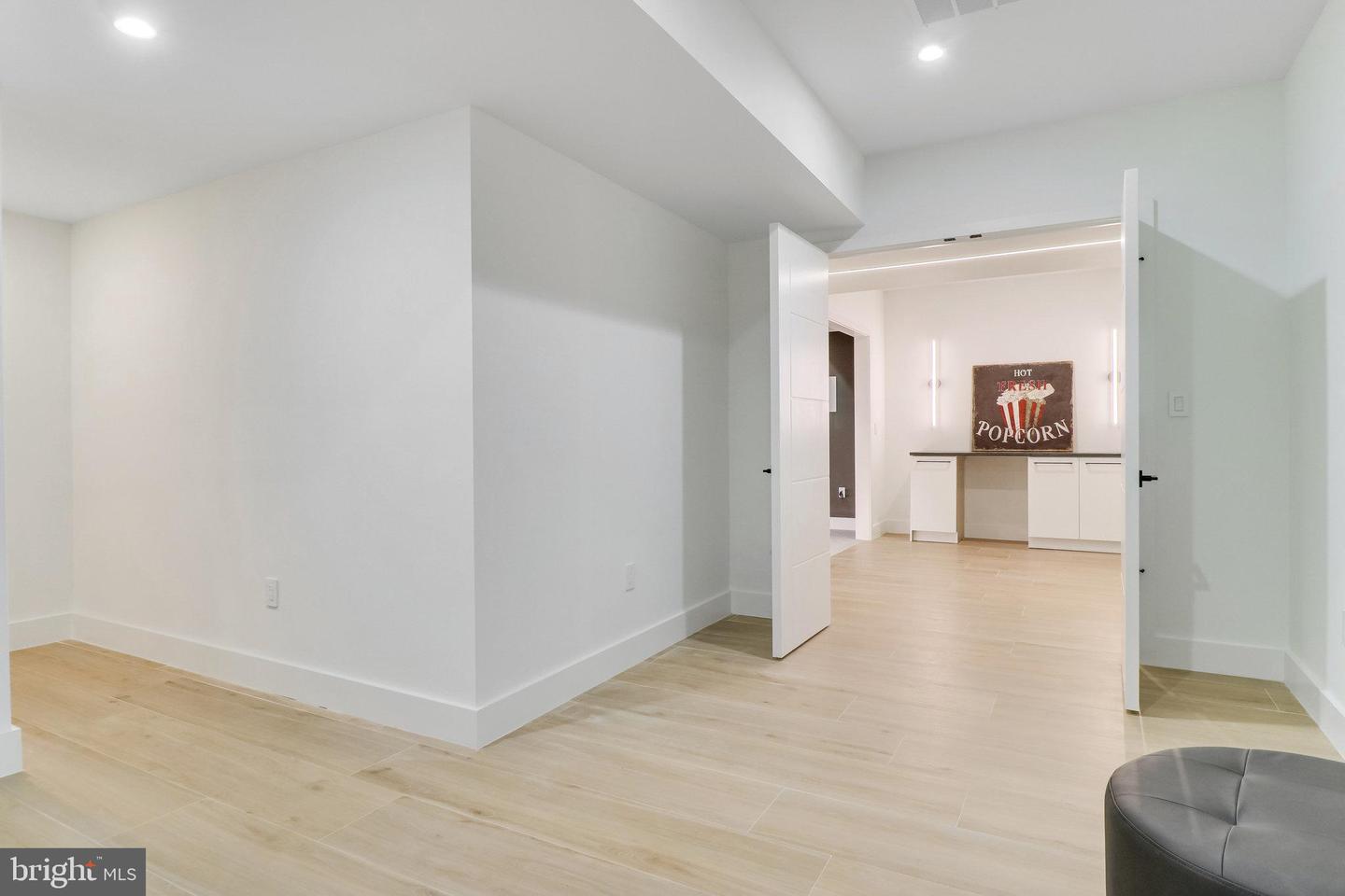 7816 GEORGETOWN PIKE, MCLEAN, Virginia 22102, 7 Bedrooms Bedrooms, ,6 BathroomsBathrooms,Residential,For sale,7816 GEORGETOWN PIKE,VAFX2276264 MLS # VAFX2276264 7816 GEORGETOWN PIKE, MCLEAN, Virginia 22102, 7 Bedrooms Bedrooms, ,6 BathroomsBathrooms,Residential,For sale,7816 GEORGETOWN PIKE,VAFX2276264 MLS # VAFX2276264