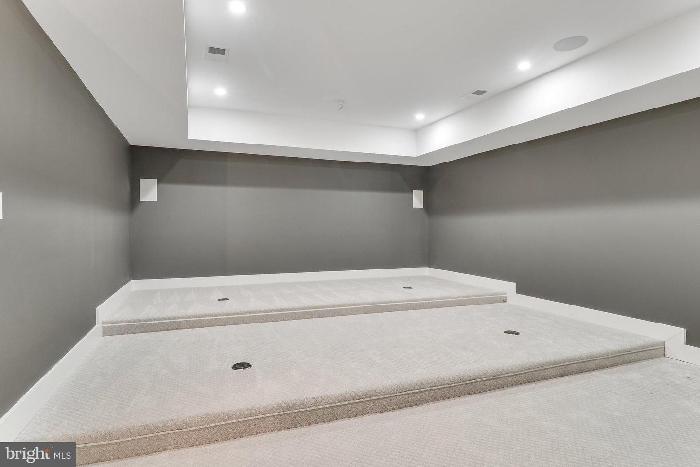 7816 GEORGETOWN PIKE, MCLEAN, Virginia 22102, 7 Bedrooms Bedrooms, ,6 BathroomsBathrooms,Residential,For sale,7816 GEORGETOWN PIKE,VAFX2276264 MLS # VAFX2276264 7816 GEORGETOWN PIKE, MCLEAN, Virginia 22102, 7 Bedrooms Bedrooms, ,6 BathroomsBathrooms,Residential,For sale,7816 GEORGETOWN PIKE,VAFX2276264 MLS # VAFX2276264