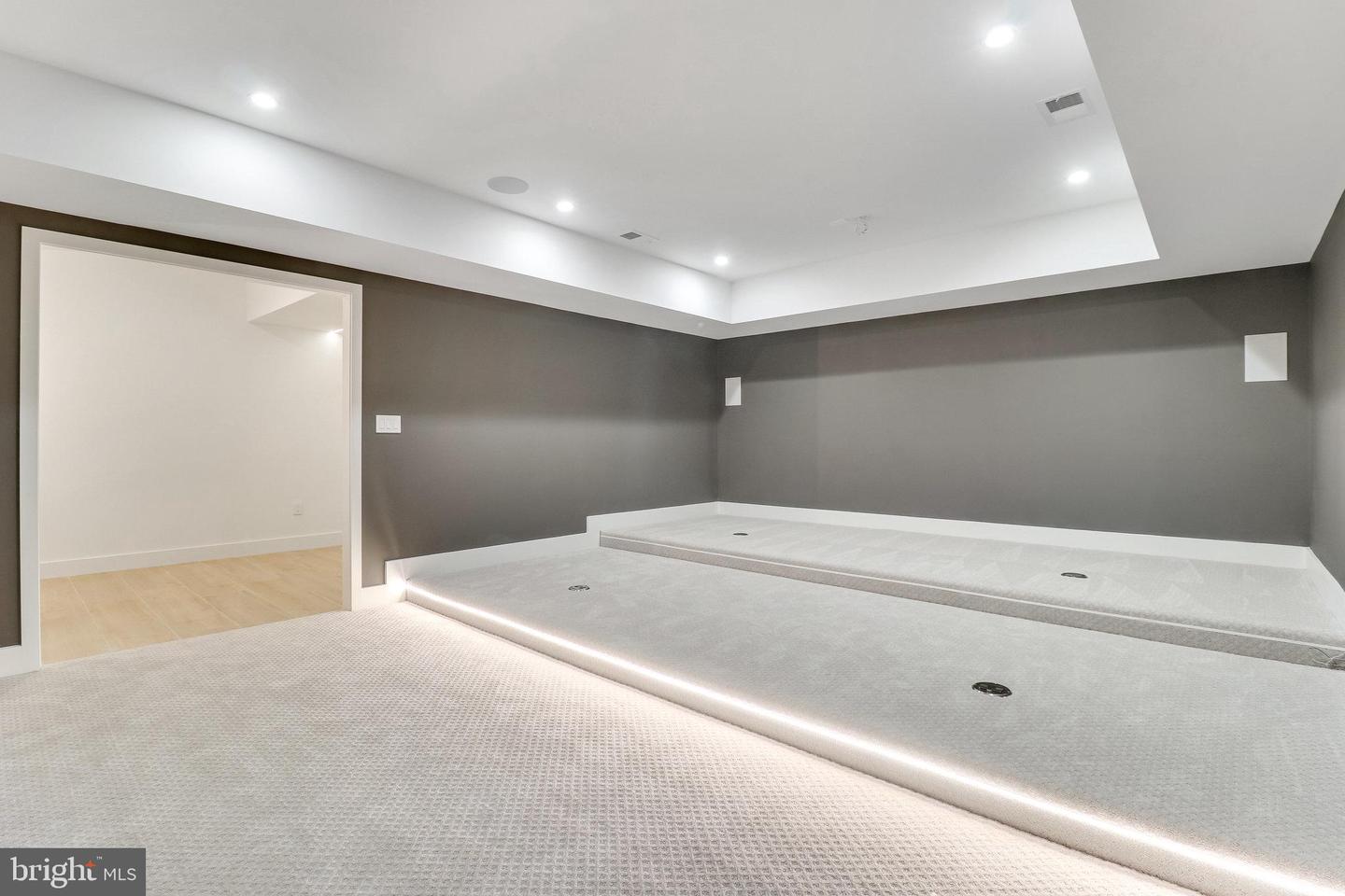 7816 GEORGETOWN PIKE, MCLEAN, Virginia 22102, 7 Bedrooms Bedrooms, ,6 BathroomsBathrooms,Residential,For sale,7816 GEORGETOWN PIKE,VAFX2276264 MLS # VAFX2276264 7816 GEORGETOWN PIKE, MCLEAN, Virginia 22102, 7 Bedrooms Bedrooms, ,6 BathroomsBathrooms,Residential,For sale,7816 GEORGETOWN PIKE,VAFX2276264 MLS # VAFX2276264