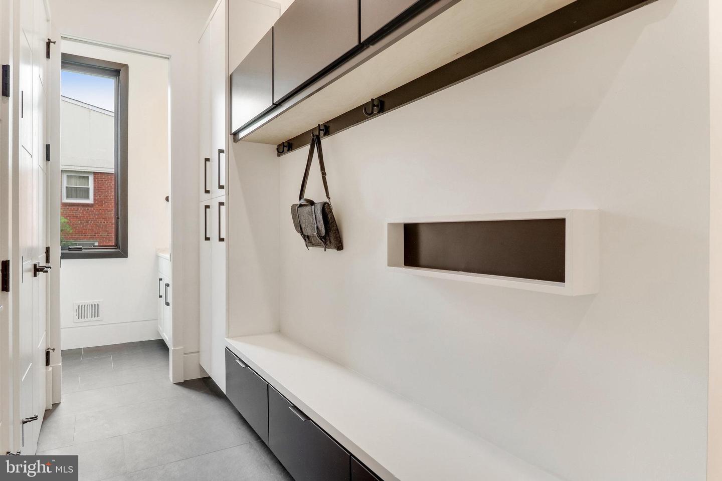 7816 GEORGETOWN PIKE, MCLEAN, Virginia 22102, 7 Bedrooms Bedrooms, ,6 BathroomsBathrooms,Residential,For sale,7816 GEORGETOWN PIKE,VAFX2276264 MLS # VAFX2276264 7816 GEORGETOWN PIKE, MCLEAN, Virginia 22102, 7 Bedrooms Bedrooms, ,6 BathroomsBathrooms,Residential,For sale,7816 GEORGETOWN PIKE,VAFX2276264 MLS # VAFX2276264