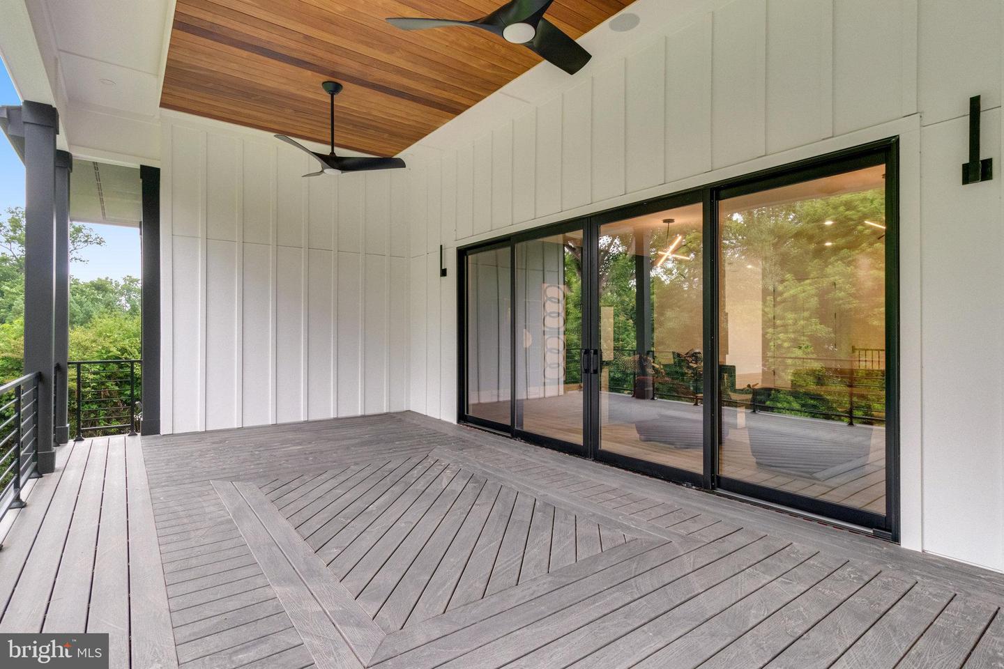 7816 GEORGETOWN PIKE, MCLEAN, Virginia 22102, 7 Bedrooms Bedrooms, ,6 BathroomsBathrooms,Residential,For sale,7816 GEORGETOWN PIKE,VAFX2276264 MLS # VAFX2276264 7816 GEORGETOWN PIKE, MCLEAN, Virginia 22102, 7 Bedrooms Bedrooms, ,6 BathroomsBathrooms,Residential,For sale,7816 GEORGETOWN PIKE,VAFX2276264 MLS # VAFX2276264