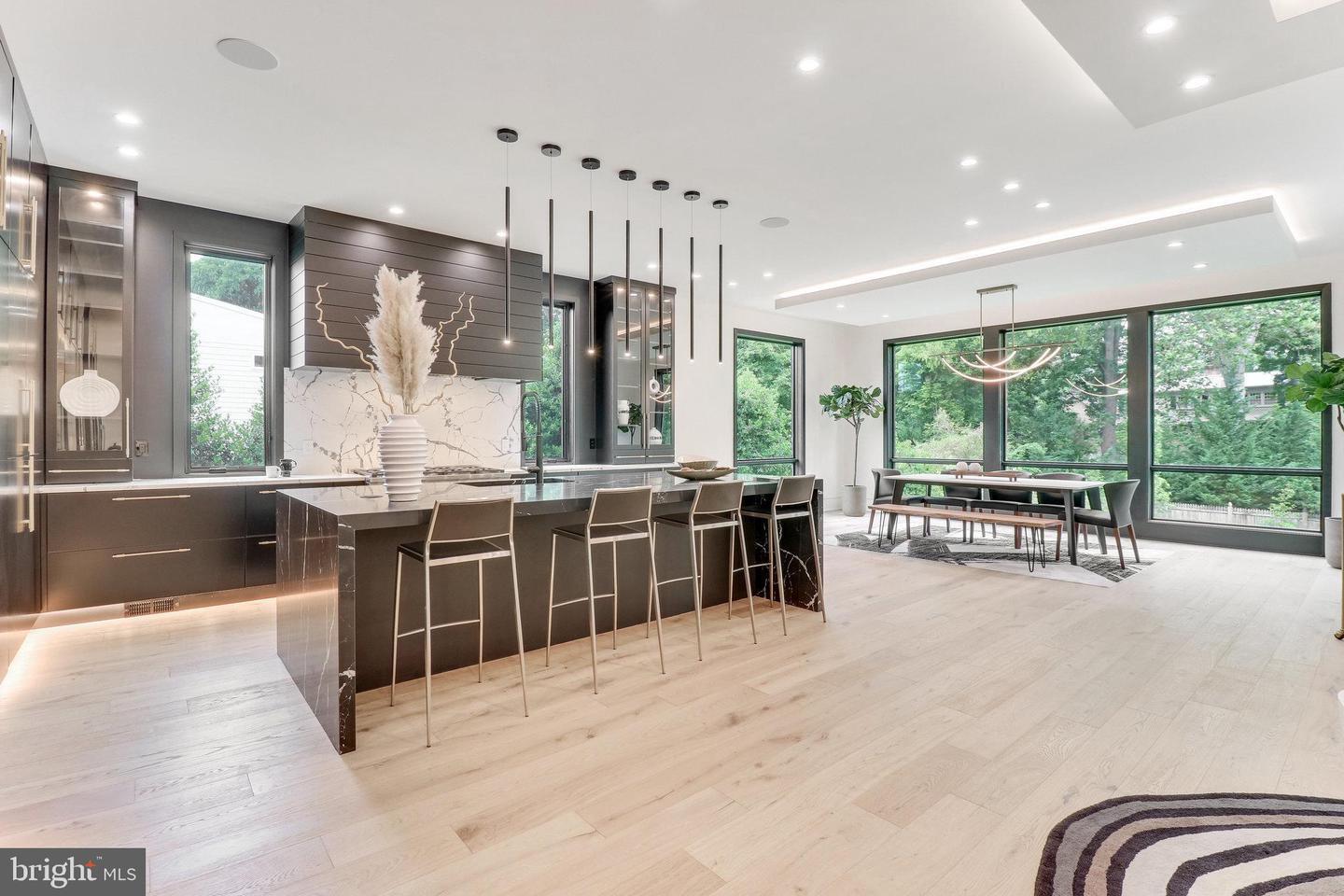 7816 GEORGETOWN PIKE, MCLEAN, Virginia 22102, 7 Bedrooms Bedrooms, ,6 BathroomsBathrooms,Residential,For sale,7816 GEORGETOWN PIKE,VAFX2276264 MLS # VAFX2276264 7816 GEORGETOWN PIKE, MCLEAN, Virginia 22102, 7 Bedrooms Bedrooms, ,6 BathroomsBathrooms,Residential,For sale,7816 GEORGETOWN PIKE,VAFX2276264 MLS # VAFX2276264