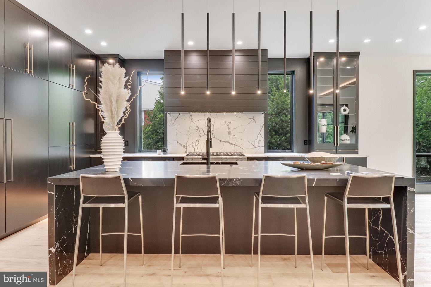 7816 GEORGETOWN PIKE, MCLEAN, Virginia 22102, 7 Bedrooms Bedrooms, ,6 BathroomsBathrooms,Residential,For sale,7816 GEORGETOWN PIKE,VAFX2276264 MLS # VAFX2276264 7816 GEORGETOWN PIKE, MCLEAN, Virginia 22102, 7 Bedrooms Bedrooms, ,6 BathroomsBathrooms,Residential,For sale,7816 GEORGETOWN PIKE,VAFX2276264 MLS # VAFX2276264