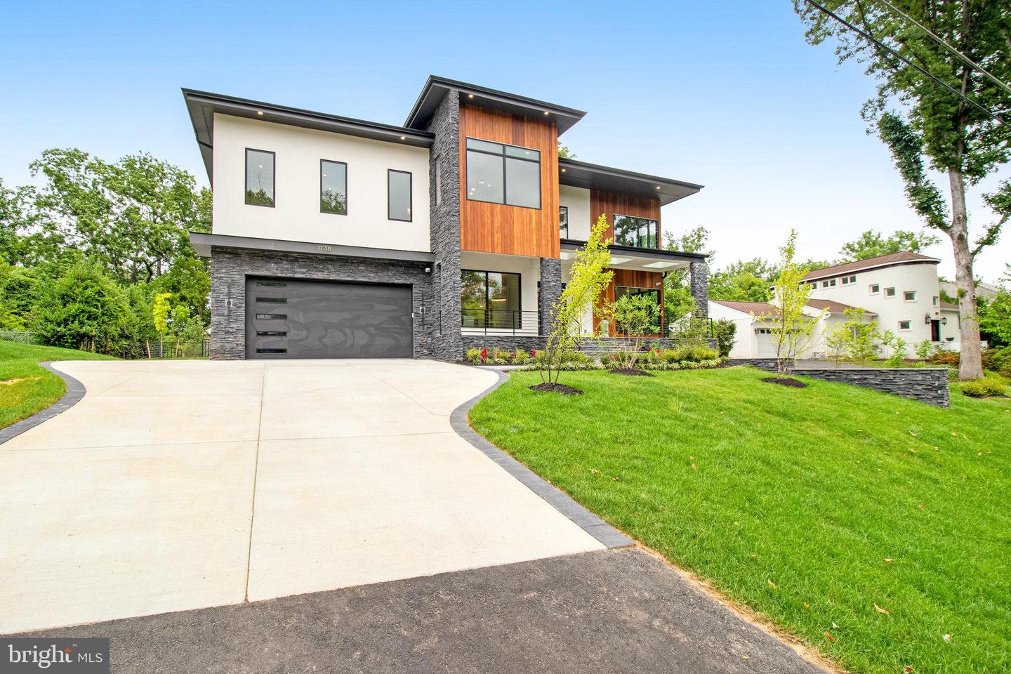 7816 GEORGETOWN PIKE, MCLEAN, Virginia 22102, 7 Bedrooms Bedrooms, ,6 BathroomsBathrooms,Residential,For sale,7816 GEORGETOWN PIKE,VAFX2276264 MLS # VAFX2276264 7816 GEORGETOWN PIKE, MCLEAN, Virginia 22102, 7 Bedrooms Bedrooms, ,6 BathroomsBathrooms,Residential,For sale,7816 GEORGETOWN PIKE,VAFX2276264 MLS # VAFX2276264