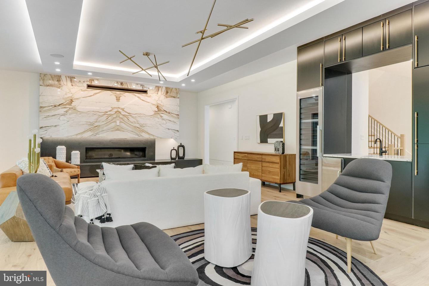 7816 GEORGETOWN PIKE, MCLEAN, Virginia 22102, 7 Bedrooms Bedrooms, ,6 BathroomsBathrooms,Residential,For sale,7816 GEORGETOWN PIKE,VAFX2276264 MLS # VAFX2276264 7816 GEORGETOWN PIKE, MCLEAN, Virginia 22102, 7 Bedrooms Bedrooms, ,6 BathroomsBathrooms,Residential,For sale,7816 GEORGETOWN PIKE,VAFX2276264 MLS # VAFX2276264