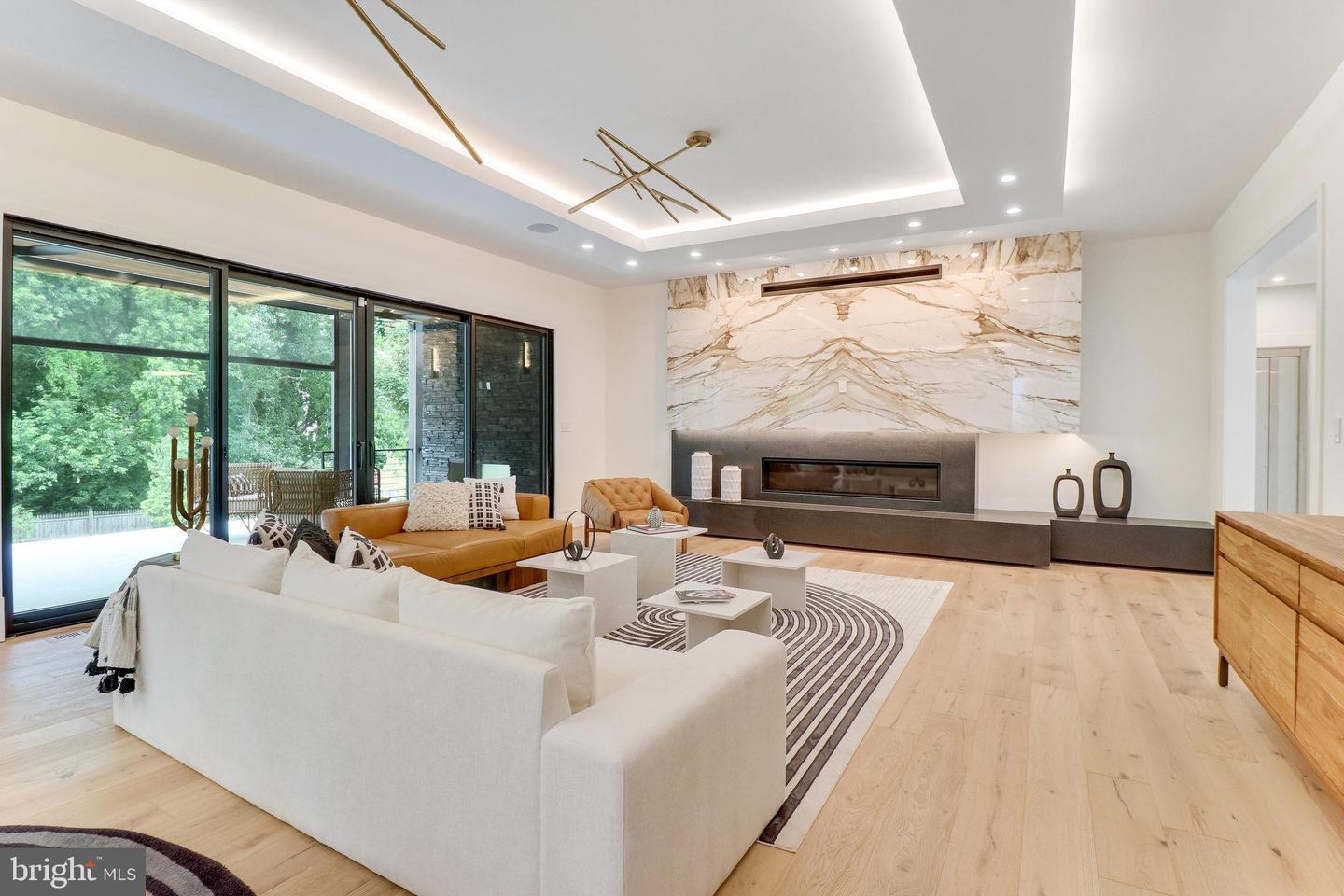 7816 GEORGETOWN PIKE, MCLEAN, Virginia 22102, 7 Bedrooms Bedrooms, ,6 BathroomsBathrooms,Residential,For sale,7816 GEORGETOWN PIKE,VAFX2276264 MLS # VAFX2276264 7816 GEORGETOWN PIKE, MCLEAN, Virginia 22102, 7 Bedrooms Bedrooms, ,6 BathroomsBathrooms,Residential,For sale,7816 GEORGETOWN PIKE,VAFX2276264 MLS # VAFX2276264