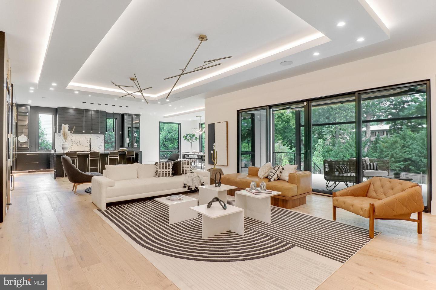 7816 GEORGETOWN PIKE, MCLEAN, Virginia 22102, 7 Bedrooms Bedrooms, ,6 BathroomsBathrooms,Residential,For sale,7816 GEORGETOWN PIKE,VAFX2276264 MLS # VAFX2276264 7816 GEORGETOWN PIKE, MCLEAN, Virginia 22102, 7 Bedrooms Bedrooms, ,6 BathroomsBathrooms,Residential,For sale,7816 GEORGETOWN PIKE,VAFX2276264 MLS # VAFX2276264