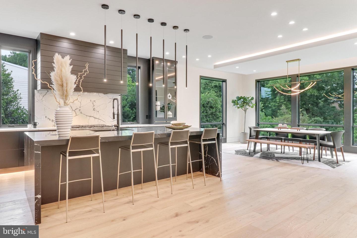 7816 GEORGETOWN PIKE, MCLEAN, Virginia 22102, 7 Bedrooms Bedrooms, ,6 BathroomsBathrooms,Residential,For sale,7816 GEORGETOWN PIKE,VAFX2276264 MLS # VAFX2276264 7816 GEORGETOWN PIKE, MCLEAN, Virginia 22102, 7 Bedrooms Bedrooms, ,6 BathroomsBathrooms,Residential,For sale,7816 GEORGETOWN PIKE,VAFX2276264 MLS # VAFX2276264