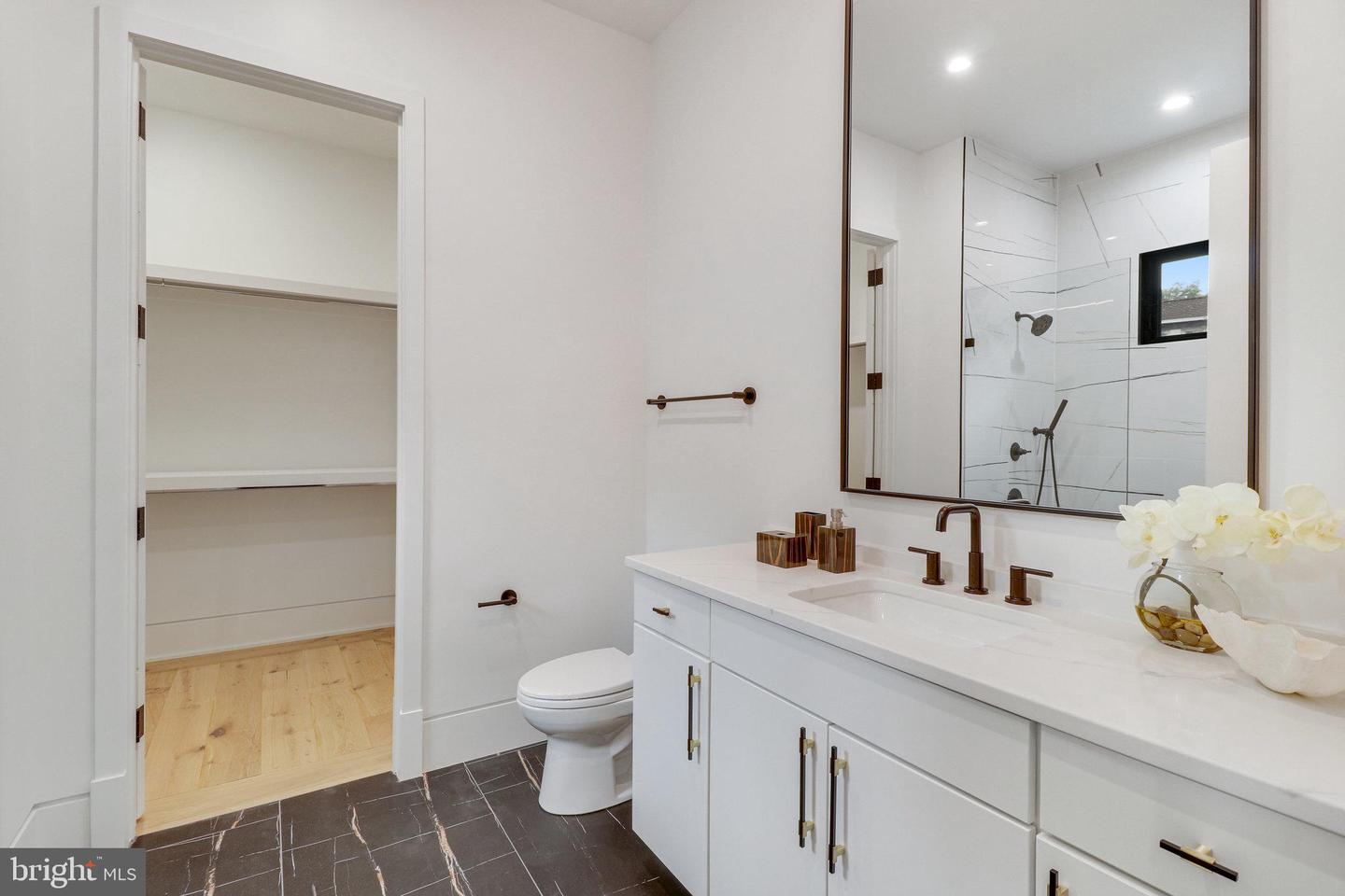 7816 GEORGETOWN PIKE, MCLEAN, Virginia 22102, 7 Bedrooms Bedrooms, ,6 BathroomsBathrooms,Residential,For sale,7816 GEORGETOWN PIKE,VAFX2276264 MLS # VAFX2276264 7816 GEORGETOWN PIKE, MCLEAN, Virginia 22102, 7 Bedrooms Bedrooms, ,6 BathroomsBathrooms,Residential,For sale,7816 GEORGETOWN PIKE,VAFX2276264 MLS # VAFX2276264