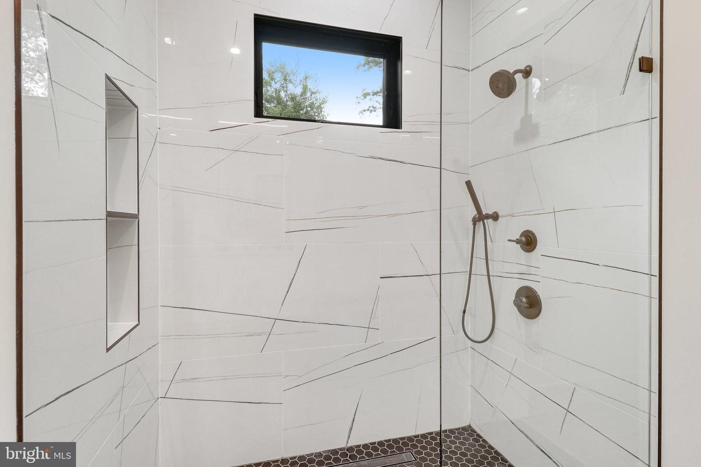 7816 GEORGETOWN PIKE, MCLEAN, Virginia 22102, 7 Bedrooms Bedrooms, ,6 BathroomsBathrooms,Residential,For sale,7816 GEORGETOWN PIKE,VAFX2276264 MLS # VAFX2276264 7816 GEORGETOWN PIKE, MCLEAN, Virginia 22102, 7 Bedrooms Bedrooms, ,6 BathroomsBathrooms,Residential,For sale,7816 GEORGETOWN PIKE,VAFX2276264 MLS # VAFX2276264