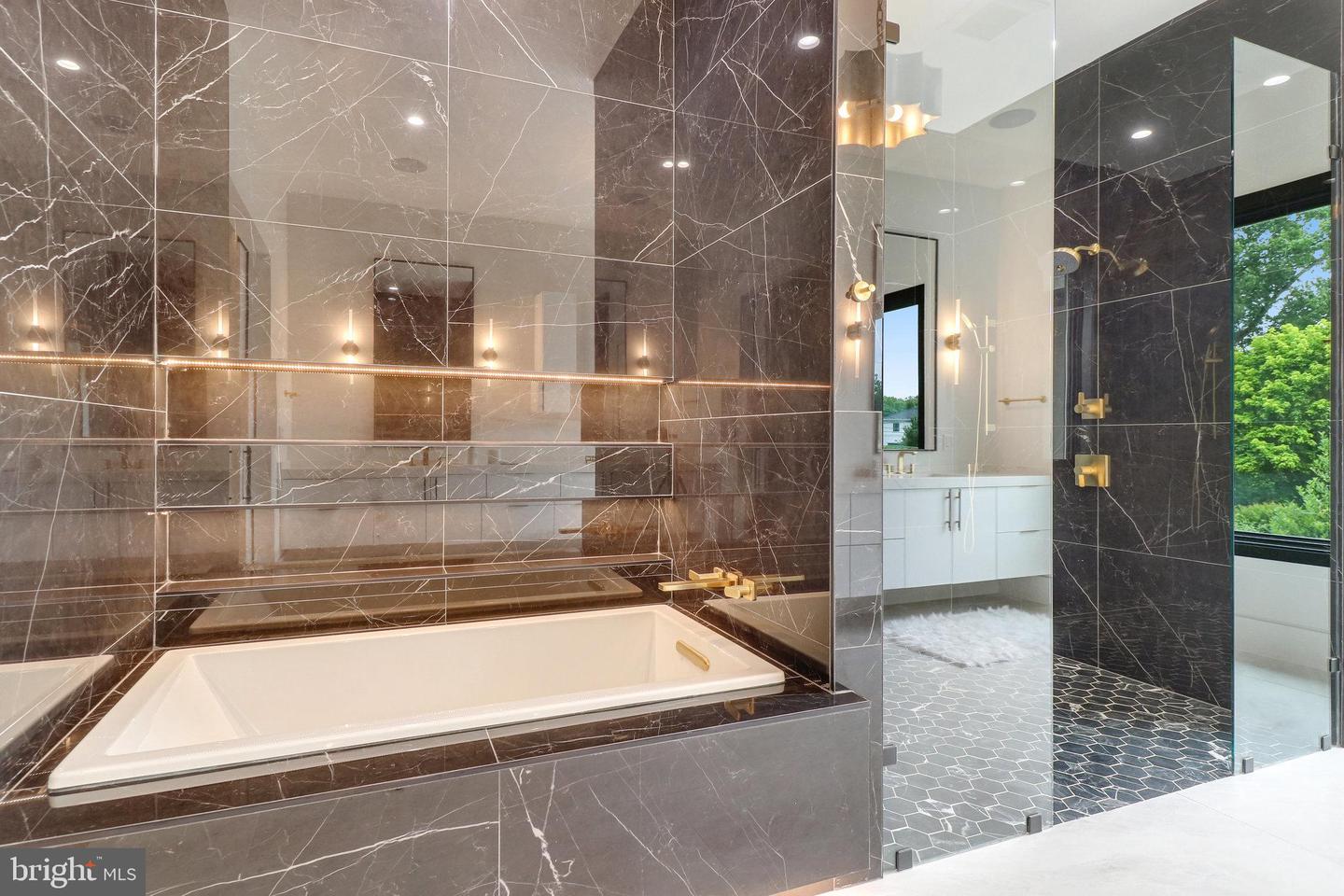 7816 GEORGETOWN PIKE, MCLEAN, Virginia 22102, 7 Bedrooms Bedrooms, ,6 BathroomsBathrooms,Residential,For sale,7816 GEORGETOWN PIKE,VAFX2276264 MLS # VAFX2276264 7816 GEORGETOWN PIKE, MCLEAN, Virginia 22102, 7 Bedrooms Bedrooms, ,6 BathroomsBathrooms,Residential,For sale,7816 GEORGETOWN PIKE,VAFX2276264 MLS # VAFX2276264