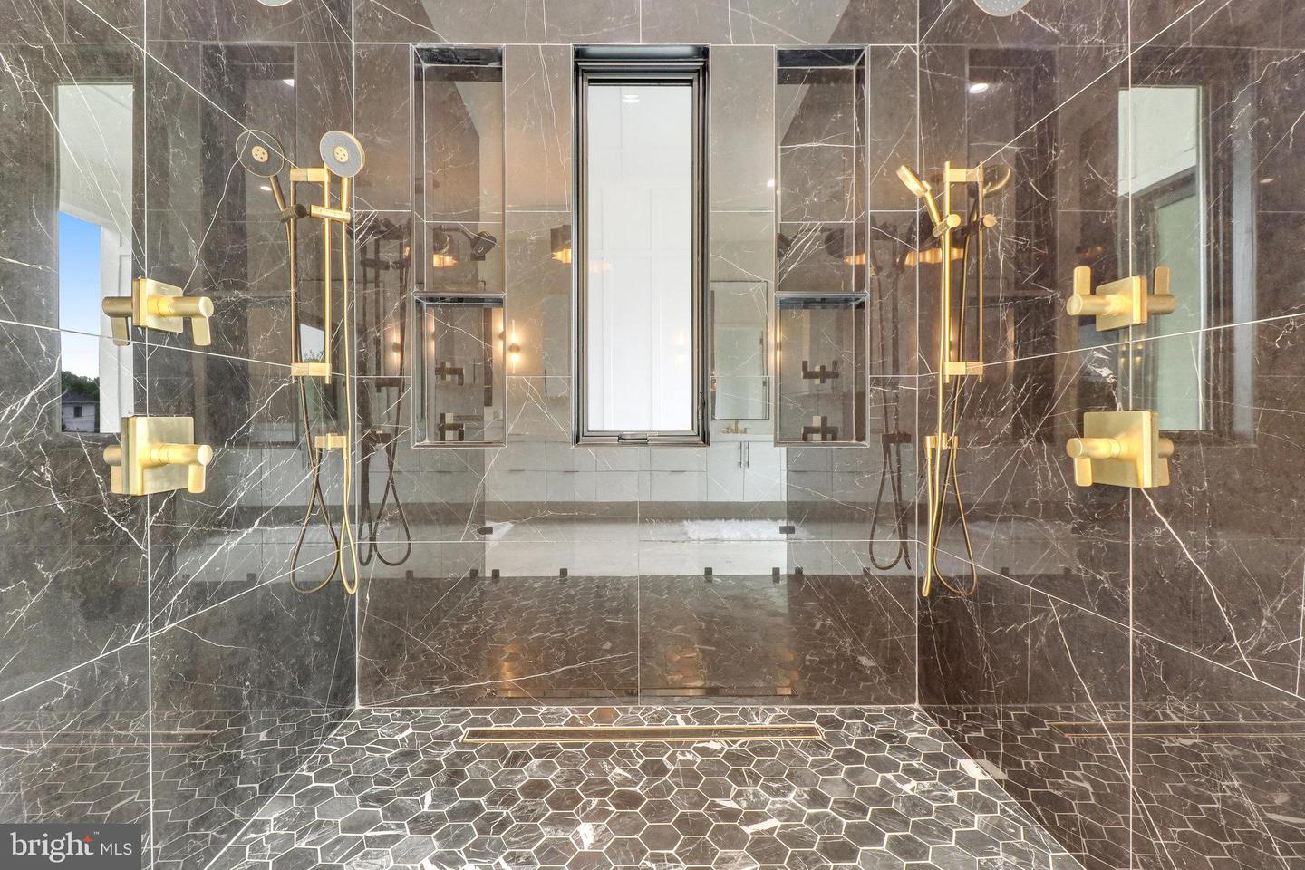 7816 GEORGETOWN PIKE, MCLEAN, Virginia 22102, 7 Bedrooms Bedrooms, ,6 BathroomsBathrooms,Residential,For sale,7816 GEORGETOWN PIKE,VAFX2276264 MLS # VAFX2276264 7816 GEORGETOWN PIKE, MCLEAN, Virginia 22102, 7 Bedrooms Bedrooms, ,6 BathroomsBathrooms,Residential,For sale,7816 GEORGETOWN PIKE,VAFX2276264 MLS # VAFX2276264