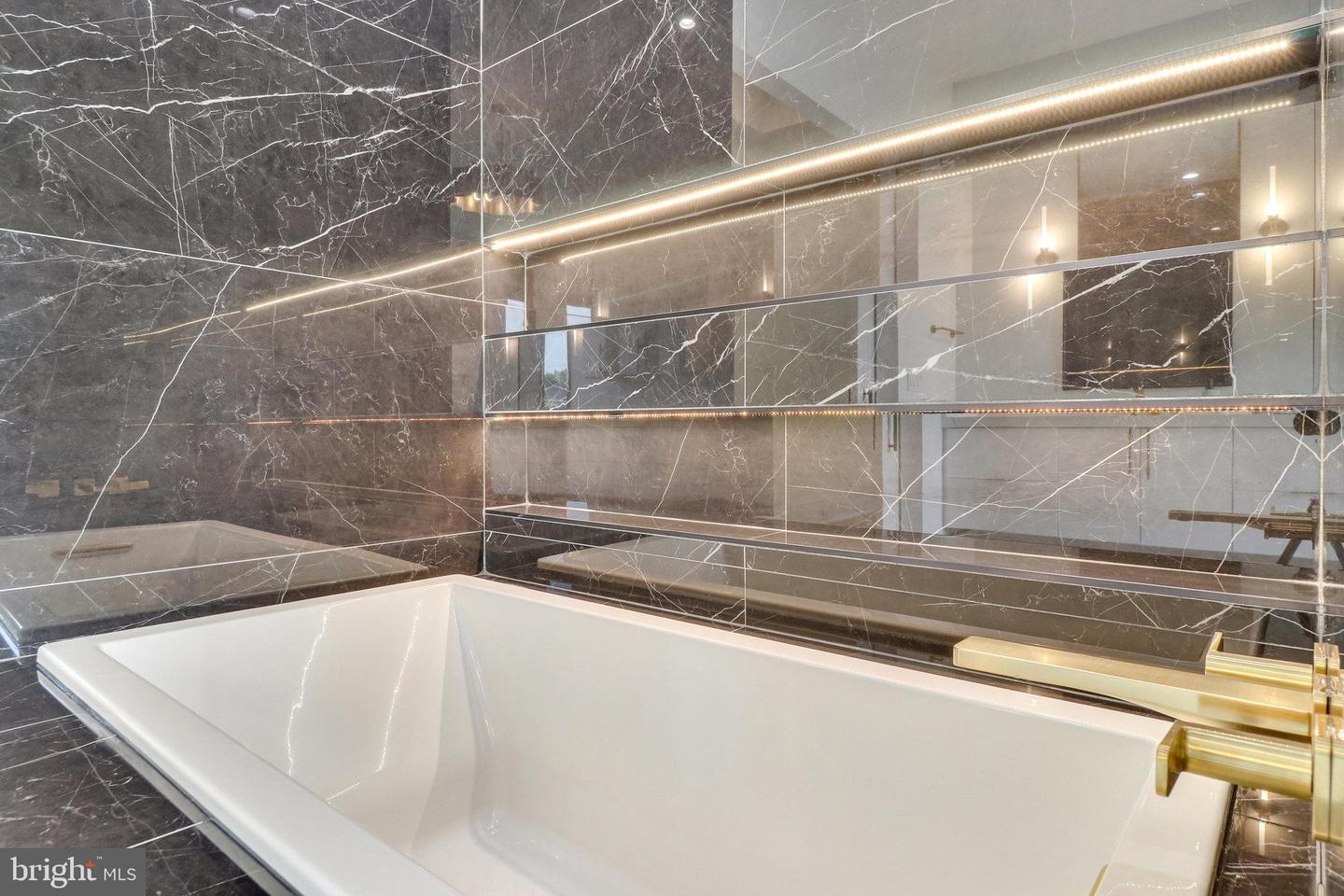 7816 GEORGETOWN PIKE, MCLEAN, Virginia 22102, 7 Bedrooms Bedrooms, ,6 BathroomsBathrooms,Residential,For sale,7816 GEORGETOWN PIKE,VAFX2276264 MLS # VAFX2276264 7816 GEORGETOWN PIKE, MCLEAN, Virginia 22102, 7 Bedrooms Bedrooms, ,6 BathroomsBathrooms,Residential,For sale,7816 GEORGETOWN PIKE,VAFX2276264 MLS # VAFX2276264