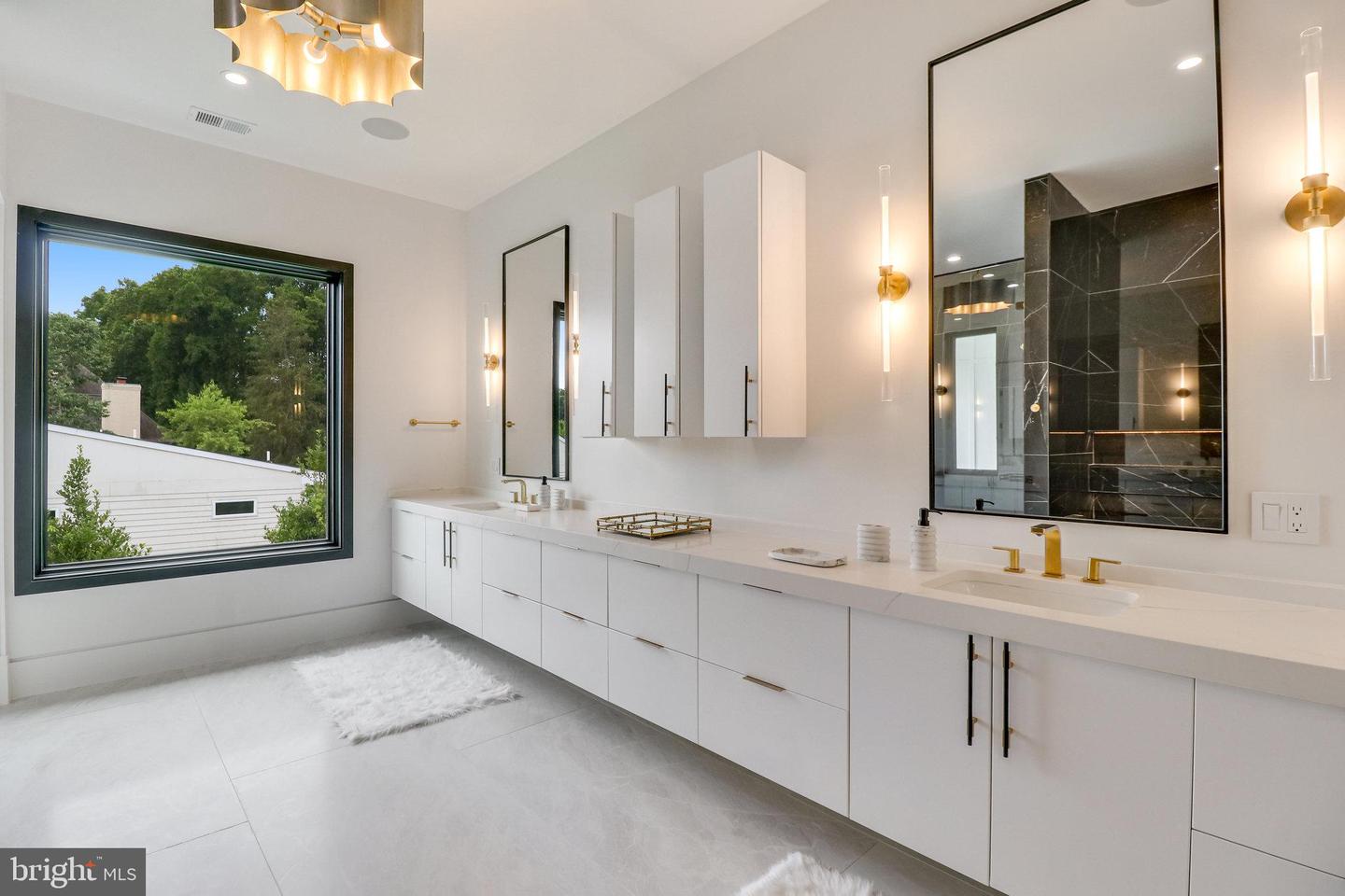 7816 GEORGETOWN PIKE, MCLEAN, Virginia 22102, 7 Bedrooms Bedrooms, ,6 BathroomsBathrooms,Residential,For sale,7816 GEORGETOWN PIKE,VAFX2276264 MLS # VAFX2276264 7816 GEORGETOWN PIKE, MCLEAN, Virginia 22102, 7 Bedrooms Bedrooms, ,6 BathroomsBathrooms,Residential,For sale,7816 GEORGETOWN PIKE,VAFX2276264 MLS # VAFX2276264