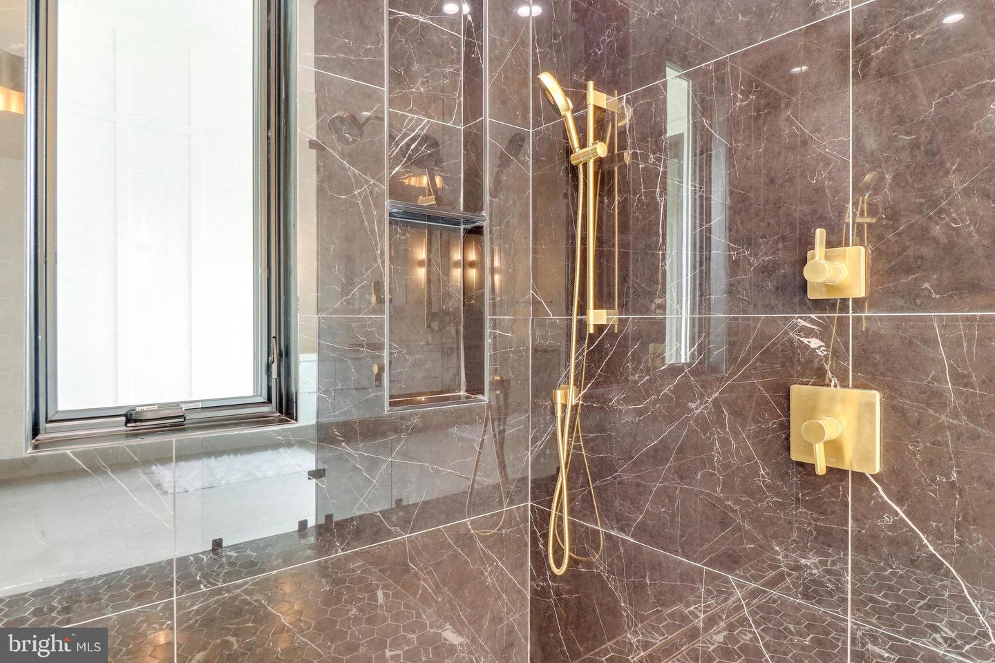 7816 GEORGETOWN PIKE, MCLEAN, Virginia 22102, 7 Bedrooms Bedrooms, ,6 BathroomsBathrooms,Residential,For sale,7816 GEORGETOWN PIKE,VAFX2276264 MLS # VAFX2276264 7816 GEORGETOWN PIKE, MCLEAN, Virginia 22102, 7 Bedrooms Bedrooms, ,6 BathroomsBathrooms,Residential,For sale,7816 GEORGETOWN PIKE,VAFX2276264 MLS # VAFX2276264