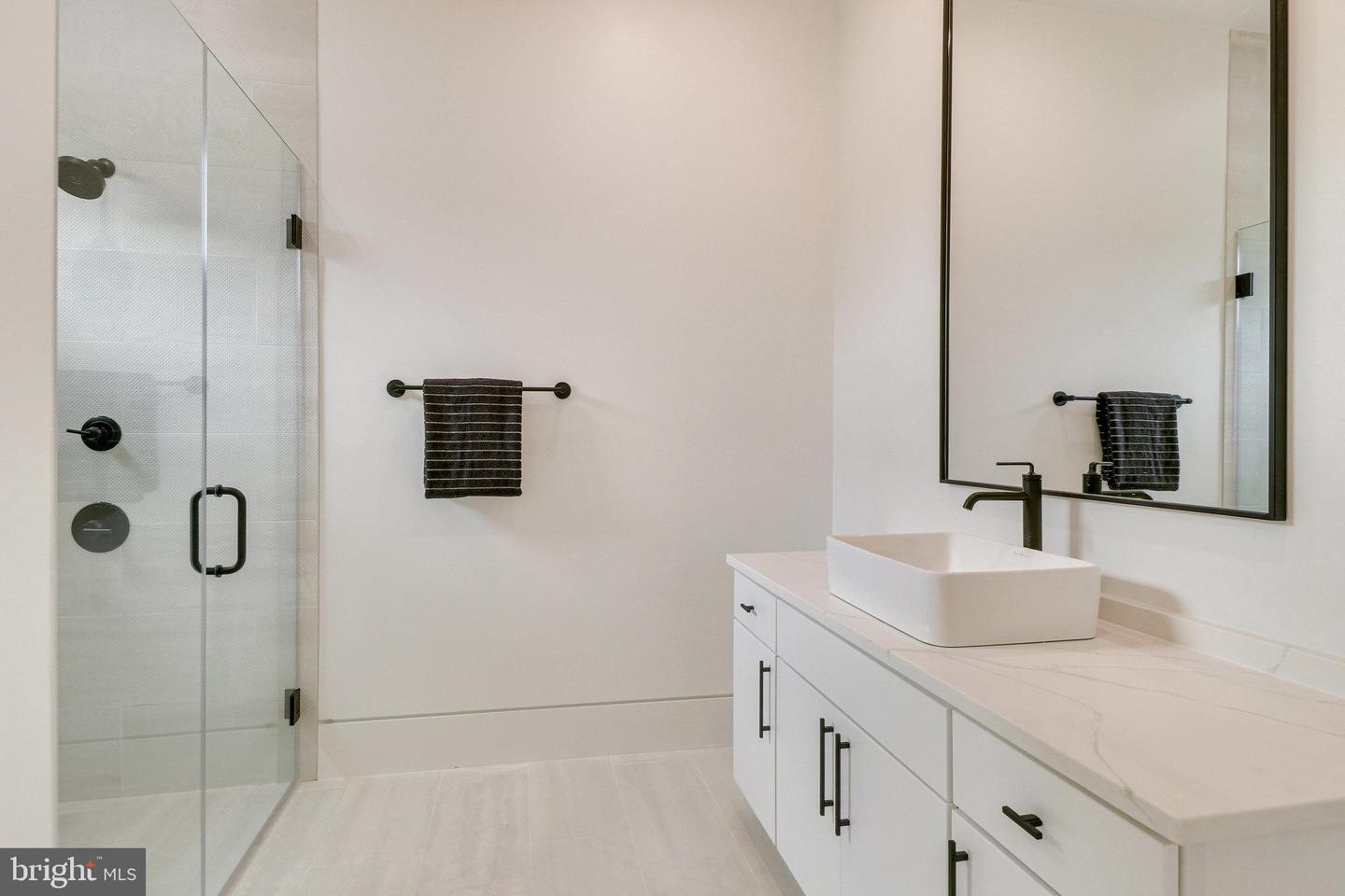 7816 GEORGETOWN PIKE, MCLEAN, Virginia 22102, 7 Bedrooms Bedrooms, ,6 BathroomsBathrooms,Residential,For sale,7816 GEORGETOWN PIKE,VAFX2276264 MLS # VAFX2276264 7816 GEORGETOWN PIKE, MCLEAN, Virginia 22102, 7 Bedrooms Bedrooms, ,6 BathroomsBathrooms,Residential,For sale,7816 GEORGETOWN PIKE,VAFX2276264 MLS # VAFX2276264