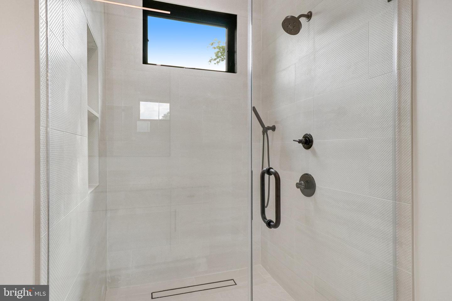 7816 GEORGETOWN PIKE, MCLEAN, Virginia 22102, 7 Bedrooms Bedrooms, ,6 BathroomsBathrooms,Residential,For sale,7816 GEORGETOWN PIKE,VAFX2276264 MLS # VAFX2276264 7816 GEORGETOWN PIKE, MCLEAN, Virginia 22102, 7 Bedrooms Bedrooms, ,6 BathroomsBathrooms,Residential,For sale,7816 GEORGETOWN PIKE,VAFX2276264 MLS # VAFX2276264