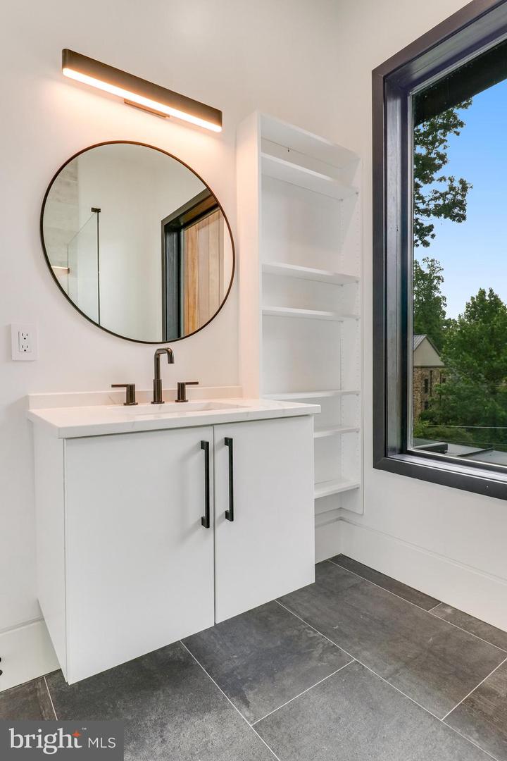 7816 GEORGETOWN PIKE, MCLEAN, Virginia 22102, 7 Bedrooms Bedrooms, ,6 BathroomsBathrooms,Residential,For sale,7816 GEORGETOWN PIKE,VAFX2276264 MLS # VAFX2276264 7816 GEORGETOWN PIKE, MCLEAN, Virginia 22102, 7 Bedrooms Bedrooms, ,6 BathroomsBathrooms,Residential,For sale,7816 GEORGETOWN PIKE,VAFX2276264 MLS # VAFX2276264