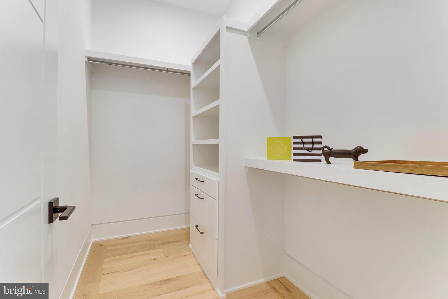 7816 GEORGETOWN PIKE, MCLEAN, Virginia 22102, 7 Bedrooms Bedrooms, ,6 BathroomsBathrooms,Residential,For sale,7816 GEORGETOWN PIKE,VAFX2276264 MLS # VAFX2276264 7816 GEORGETOWN PIKE, MCLEAN, Virginia 22102, 7 Bedrooms Bedrooms, ,6 BathroomsBathrooms,Residential,For sale,7816 GEORGETOWN PIKE,VAFX2276264 MLS # VAFX2276264