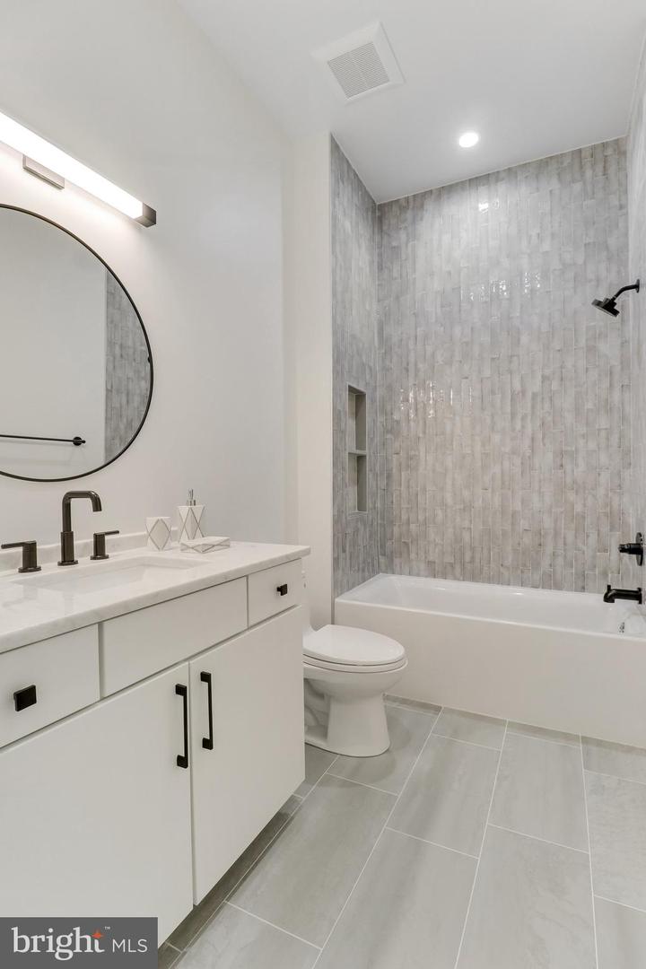 7816 GEORGETOWN PIKE, MCLEAN, Virginia 22102, 7 Bedrooms Bedrooms, ,6 BathroomsBathrooms,Residential,For sale,7816 GEORGETOWN PIKE,VAFX2276264 MLS # VAFX2276264 7816 GEORGETOWN PIKE, MCLEAN, Virginia 22102, 7 Bedrooms Bedrooms, ,6 BathroomsBathrooms,Residential,For sale,7816 GEORGETOWN PIKE,VAFX2276264 MLS # VAFX2276264