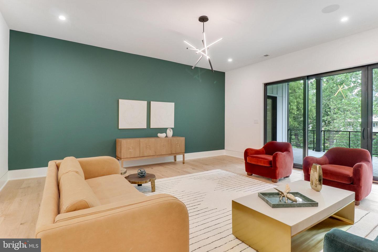 7816 GEORGETOWN PIKE, MCLEAN, Virginia 22102, 7 Bedrooms Bedrooms, ,6 BathroomsBathrooms,Residential,For sale,7816 GEORGETOWN PIKE,VAFX2276264 MLS # VAFX2276264 7816 GEORGETOWN PIKE, MCLEAN, Virginia 22102, 7 Bedrooms Bedrooms, ,6 BathroomsBathrooms,Residential,For sale,7816 GEORGETOWN PIKE,VAFX2276264 MLS # VAFX2276264