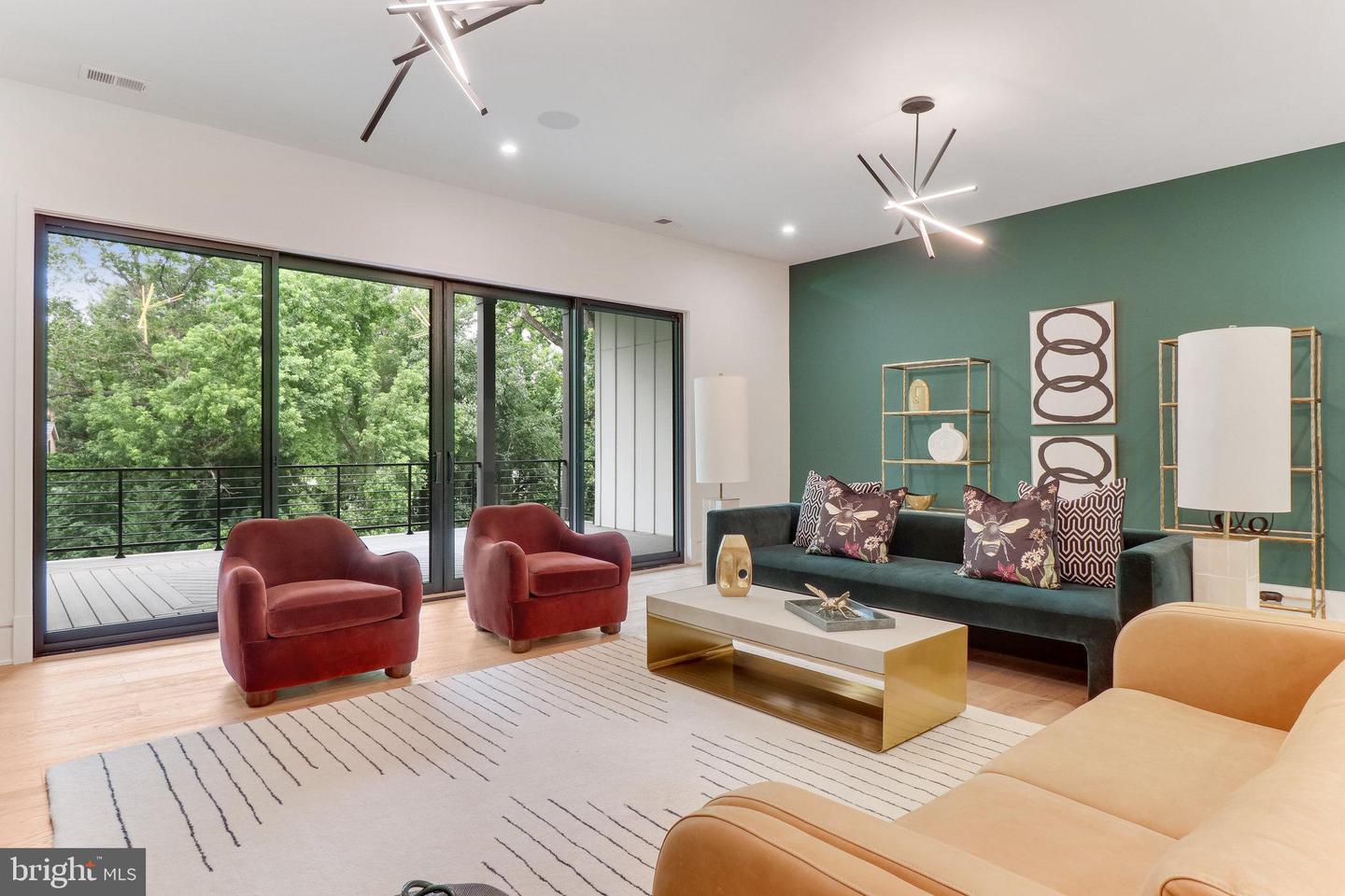 7816 GEORGETOWN PIKE, MCLEAN, Virginia 22102, 7 Bedrooms Bedrooms, ,6 BathroomsBathrooms,Residential,For sale,7816 GEORGETOWN PIKE,VAFX2276264 MLS # VAFX2276264 7816 GEORGETOWN PIKE, MCLEAN, Virginia 22102, 7 Bedrooms Bedrooms, ,6 BathroomsBathrooms,Residential,For sale,7816 GEORGETOWN PIKE,VAFX2276264 MLS # VAFX2276264