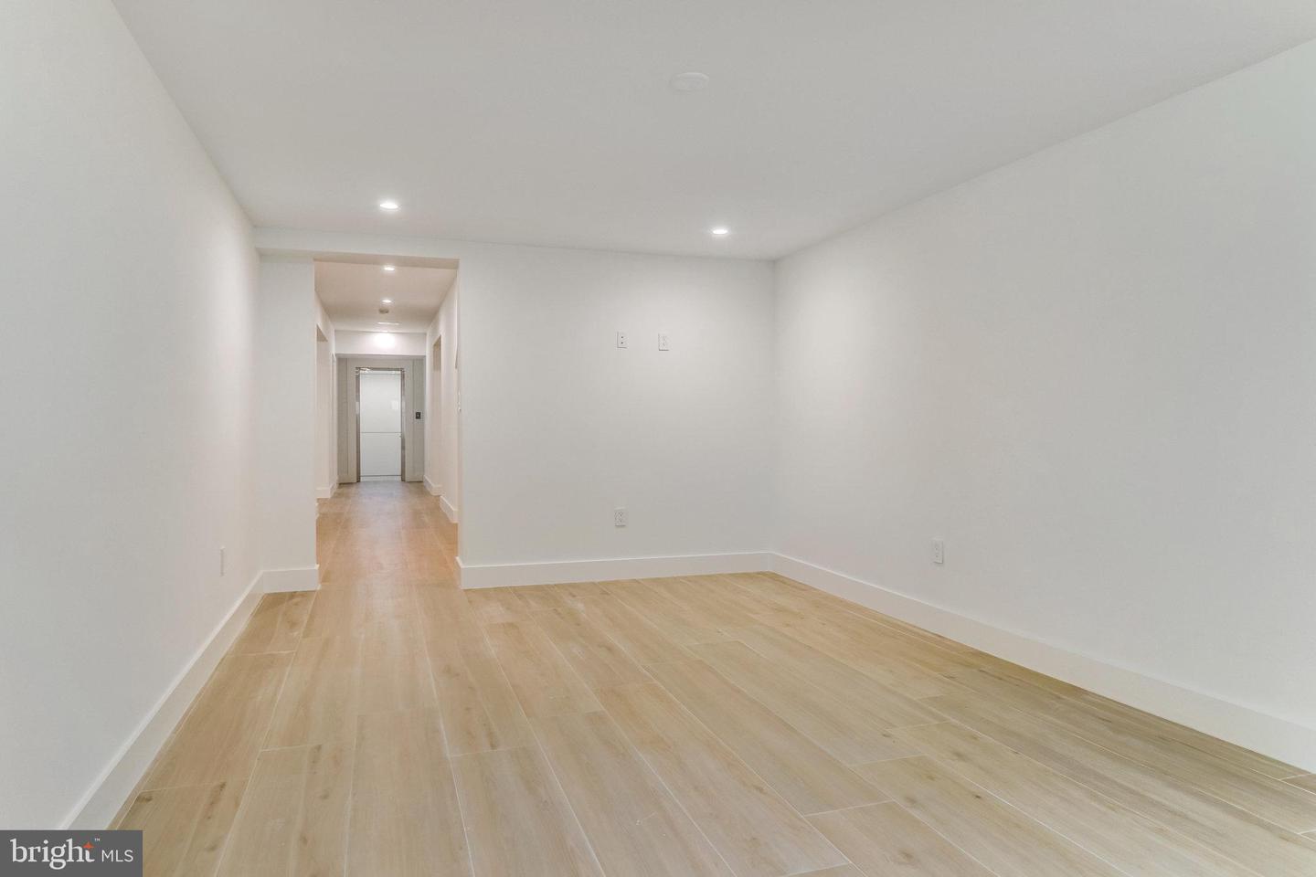 7816 GEORGETOWN PIKE, MCLEAN, Virginia 22102, 7 Bedrooms Bedrooms, ,6 BathroomsBathrooms,Residential,For sale,7816 GEORGETOWN PIKE,VAFX2276264 MLS # VAFX2276264 7816 GEORGETOWN PIKE, MCLEAN, Virginia 22102, 7 Bedrooms Bedrooms, ,6 BathroomsBathrooms,Residential,For sale,7816 GEORGETOWN PIKE,VAFX2276264 MLS # VAFX2276264