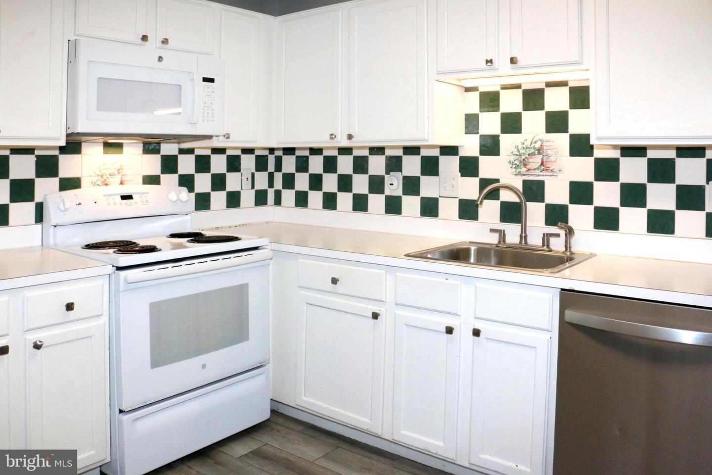 8234 WINSTEAD PL #101, MANASSAS, Virginia 20109, 2 Bedrooms Bedrooms, ,2 BathroomsBathrooms,Residential,For sale,8234 WINSTEAD PL #101,VAPW2106608 MLS # VAPW2106608 8234 WINSTEAD PL #101, MANASSAS, Virginia 20109, 2 Bedrooms Bedrooms, ,2 BathroomsBathrooms,Residential,For sale,8234 WINSTEAD PL #101,VAPW2106608 MLS # VAPW2106608