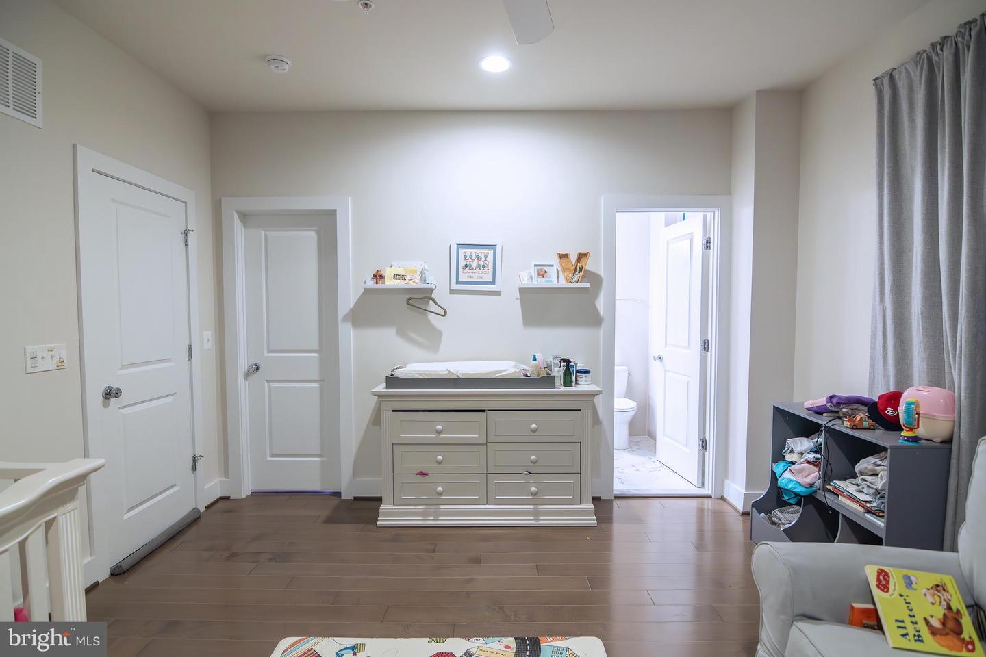5138 CARTERS LN, ALEXANDRIA, Virginia 22311, 3 Bedrooms Bedrooms, ,3 BathroomsBathrooms,Residential,For sale,5138 CARTERS LN,VAAX2051146 MLS # VAAX2051146