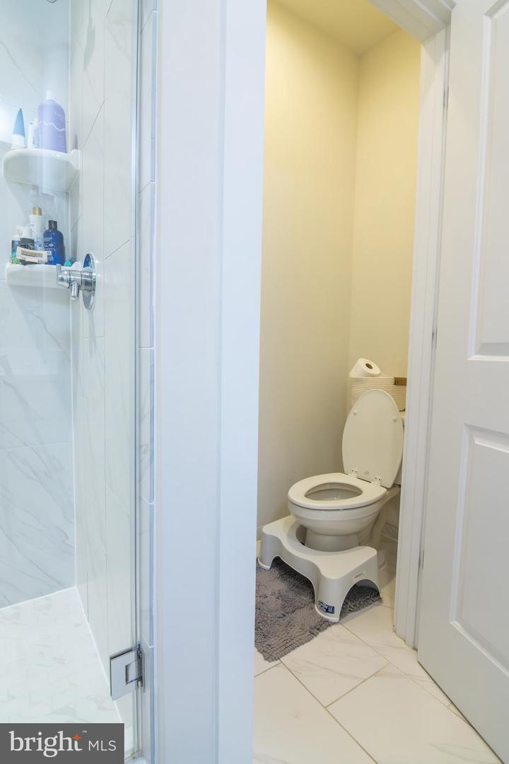5138 CARTERS LN, ALEXANDRIA, Virginia 22311, 3 Bedrooms Bedrooms, ,3 BathroomsBathrooms,Residential,For sale,5138 CARTERS LN,VAAX2051146 MLS # VAAX2051146