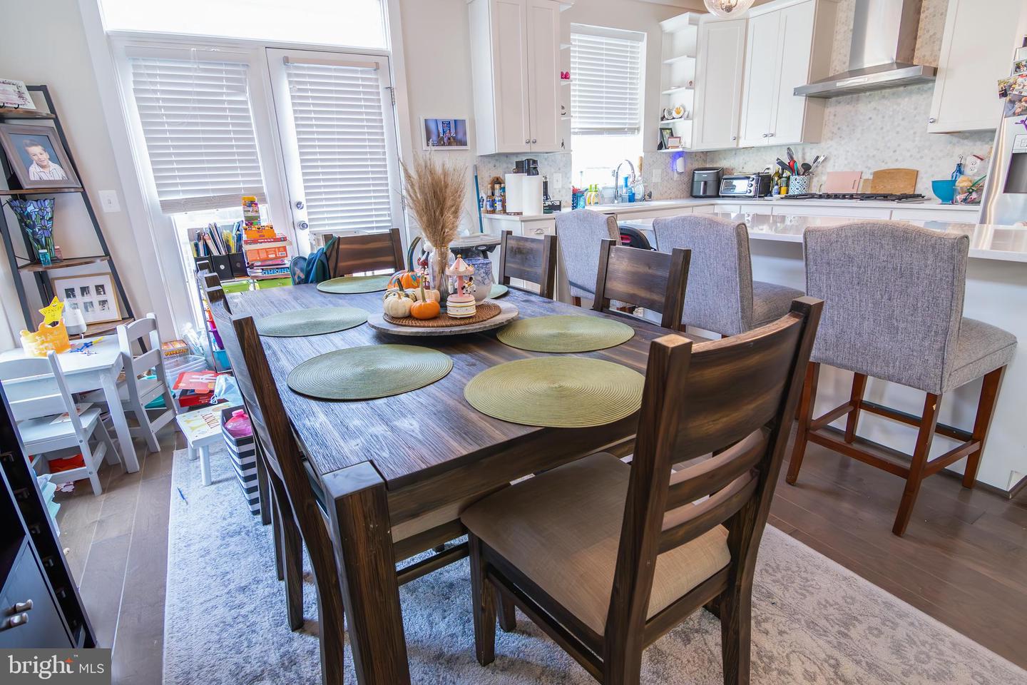 5138 CARTERS LN, ALEXANDRIA, Virginia 22311, 3 Bedrooms Bedrooms, ,3 BathroomsBathrooms,Residential,For sale,5138 CARTERS LN,VAAX2051146 MLS # VAAX2051146