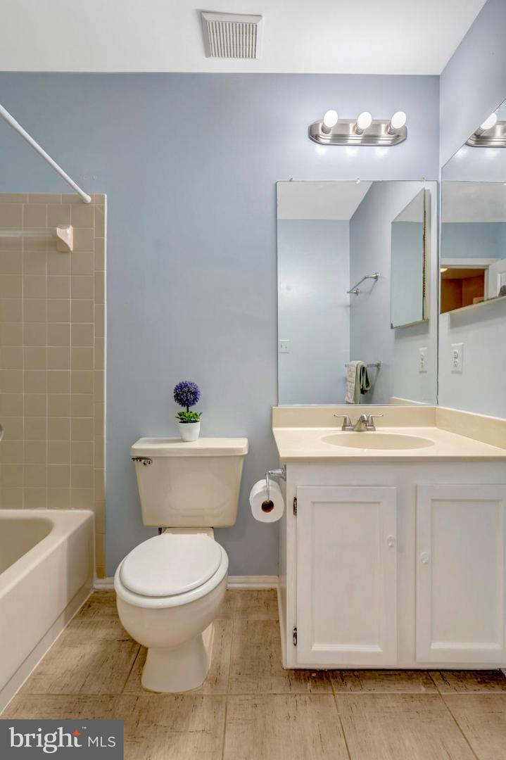 6001 CREEKSTONE LN, CENTREVILLE, Virginia 20120, 4 Bedrooms Bedrooms, ,3 BathroomsBathrooms,Residential,For sale,6001 CREEKSTONE LN,VAFX2276074 MLS # VAFX2276074 6001 CREEKSTONE LN, CENTREVILLE, Virginia 20120, 4 Bedrooms Bedrooms, ,3 BathroomsBathrooms,Residential,For sale,6001 CREEKSTONE LN,VAFX2276074 MLS # VAFX2276074