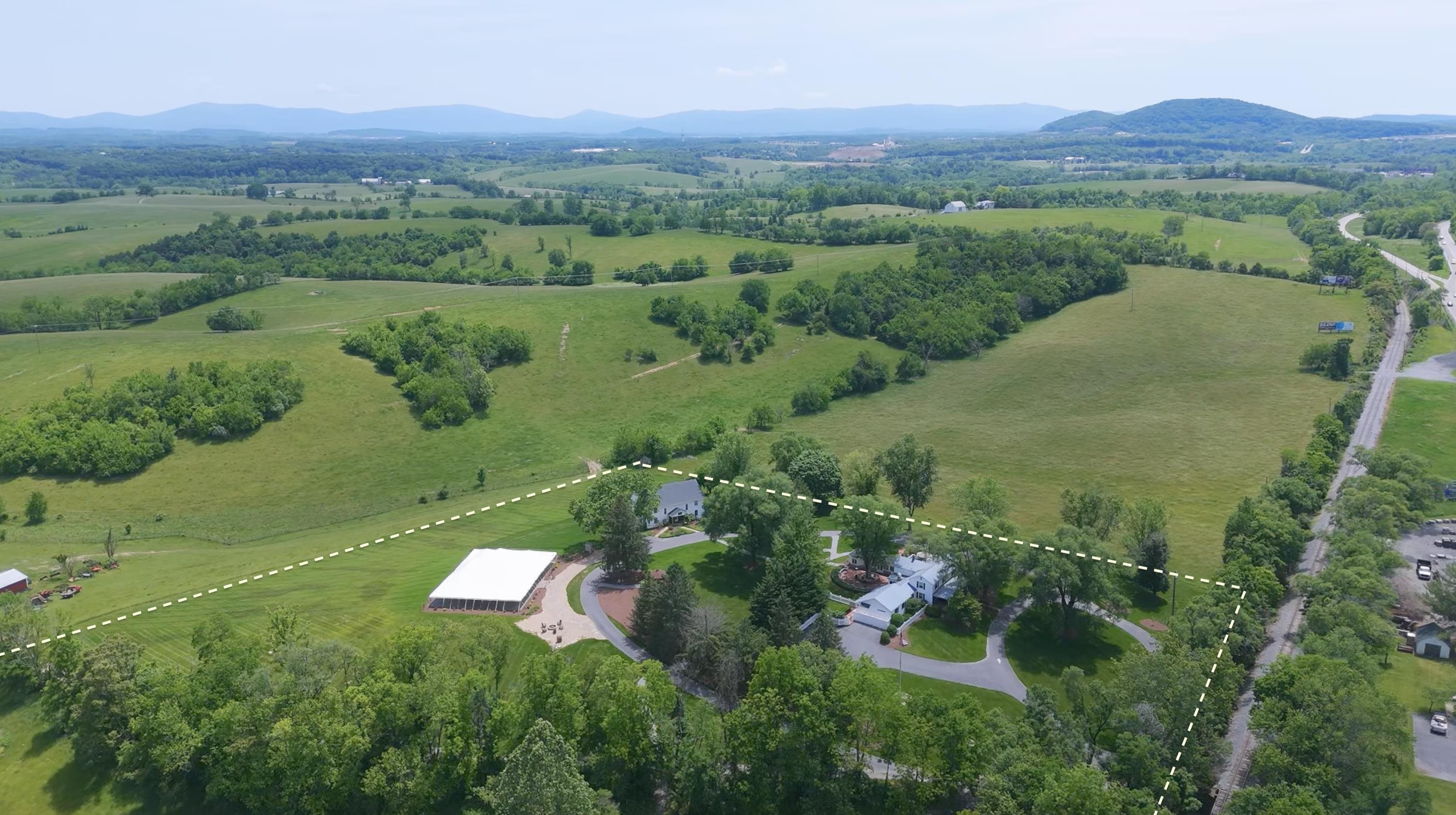 1329 COMMERCE RD, STAUNTON, Virginia 24401, ,Commercial,1329 COMMERCE RD,670480 MLS # 670480 1329 COMMERCE RD, STAUNTON, Virginia 24401, ,Commercial,1329 COMMERCE RD,670480 MLS # 670480
