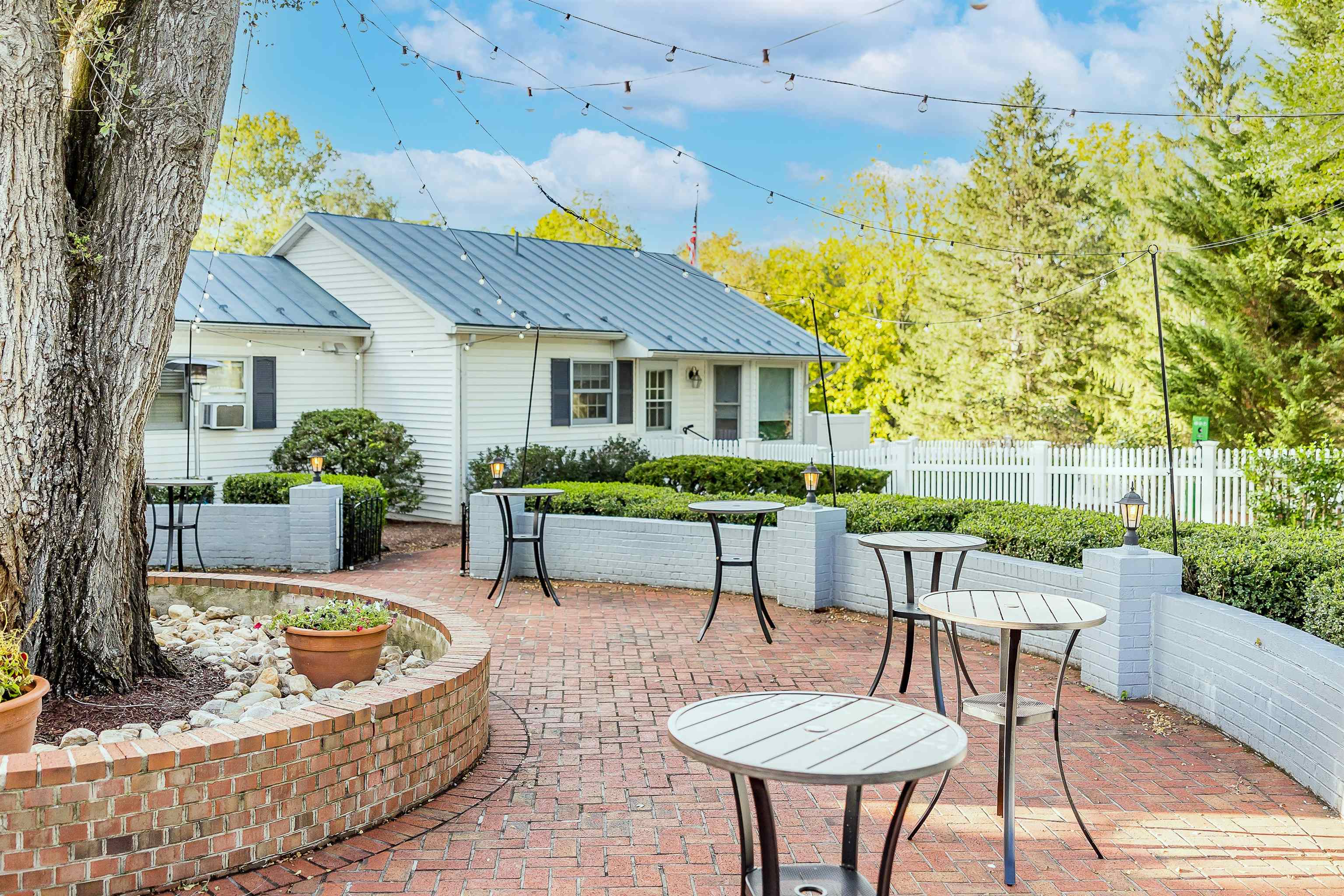 1329 COMMERCE RD, STAUNTON, Virginia 24401, ,Commercial,1329 COMMERCE RD,670480 MLS # 670480 1329 COMMERCE RD, STAUNTON, Virginia 24401, ,Commercial,1329 COMMERCE RD,670480 MLS # 670480
