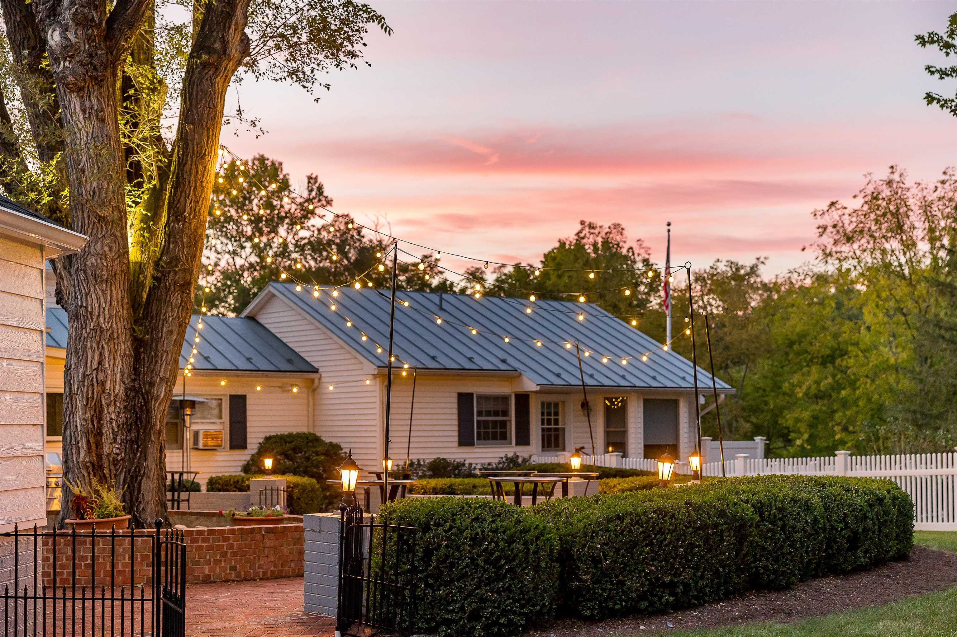 1329 COMMERCE RD, STAUNTON, Virginia 24401, ,Commercial,1329 COMMERCE RD,670480 MLS # 670480 1329 COMMERCE RD, STAUNTON, Virginia 24401, ,Commercial,1329 COMMERCE RD,670480 MLS # 670480