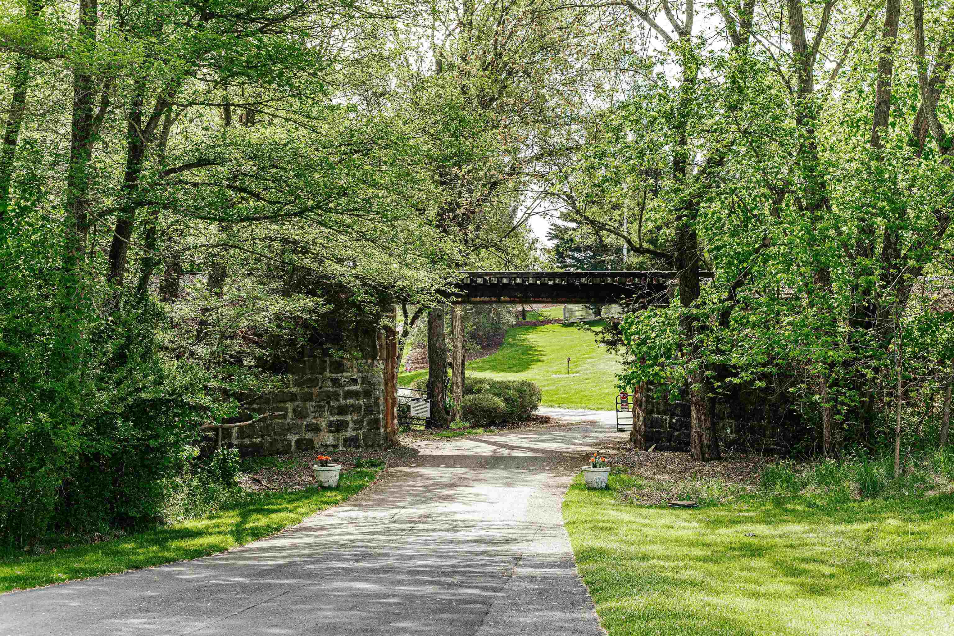 1329 COMMERCE RD, STAUNTON, Virginia 24401, ,Commercial,1329 COMMERCE RD,670480 MLS # 670480 1329 COMMERCE RD, STAUNTON, Virginia 24401, ,Commercial,1329 COMMERCE RD,670480 MLS # 670480