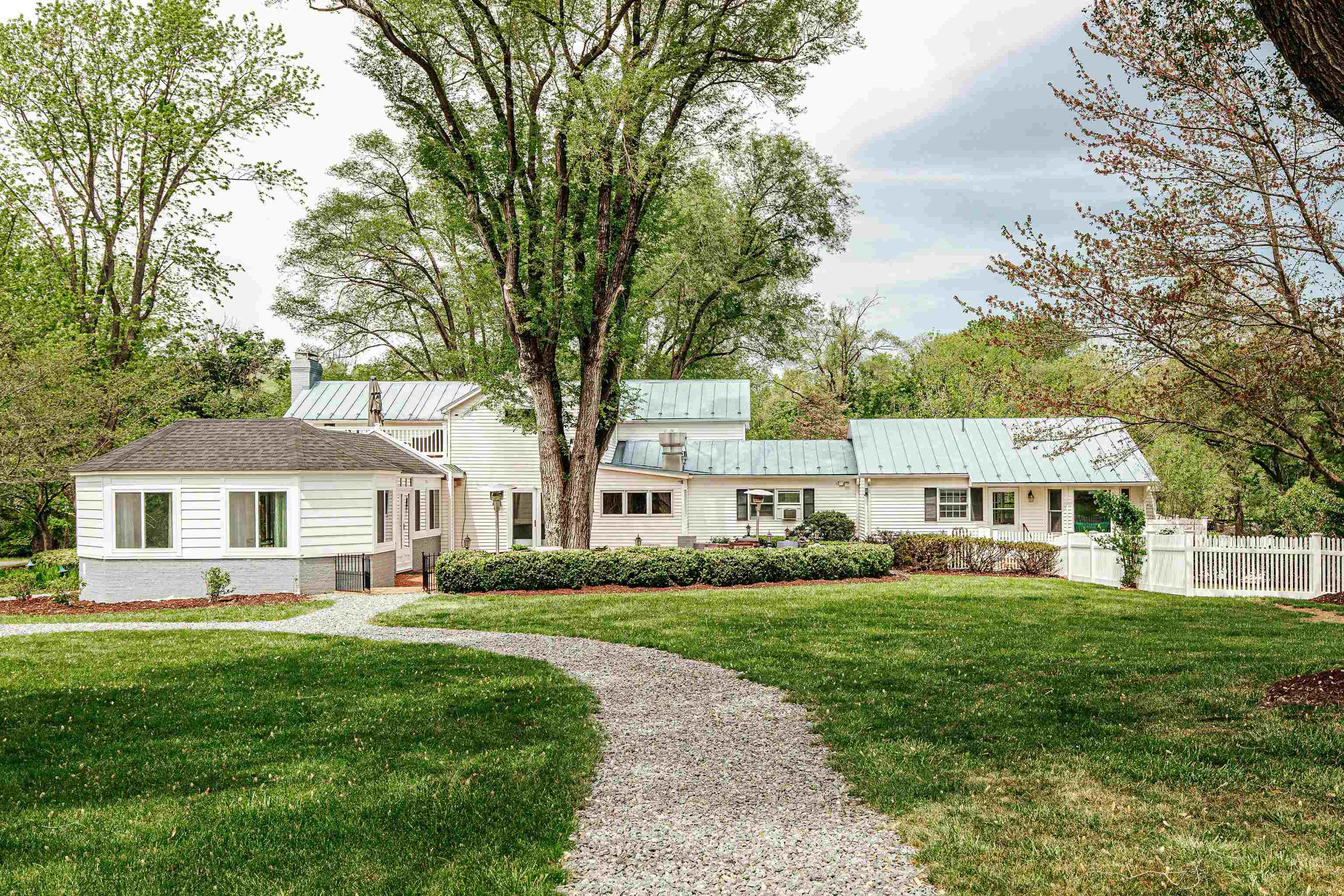 1329 COMMERCE RD, STAUNTON, Virginia 24401, ,Commercial,1329 COMMERCE RD,670480 MLS # 670480 1329 COMMERCE RD, STAUNTON, Virginia 24401, ,Commercial,1329 COMMERCE RD,670480 MLS # 670480