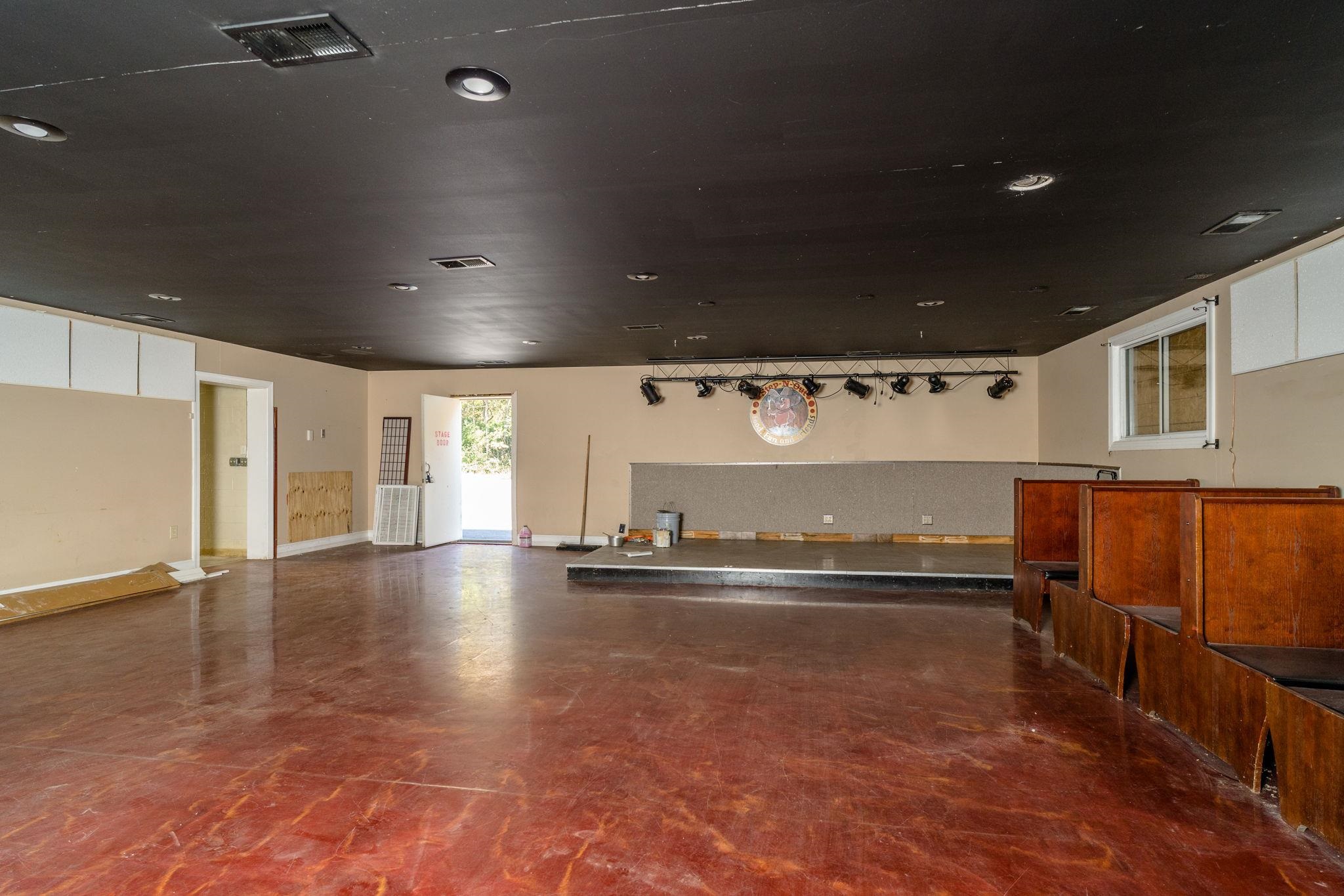 2323 WEST MAIN ST, WAYNESBORO, Virginia 22980, ,Commercial,2323 WEST MAIN ST,670487 MLS # 670487