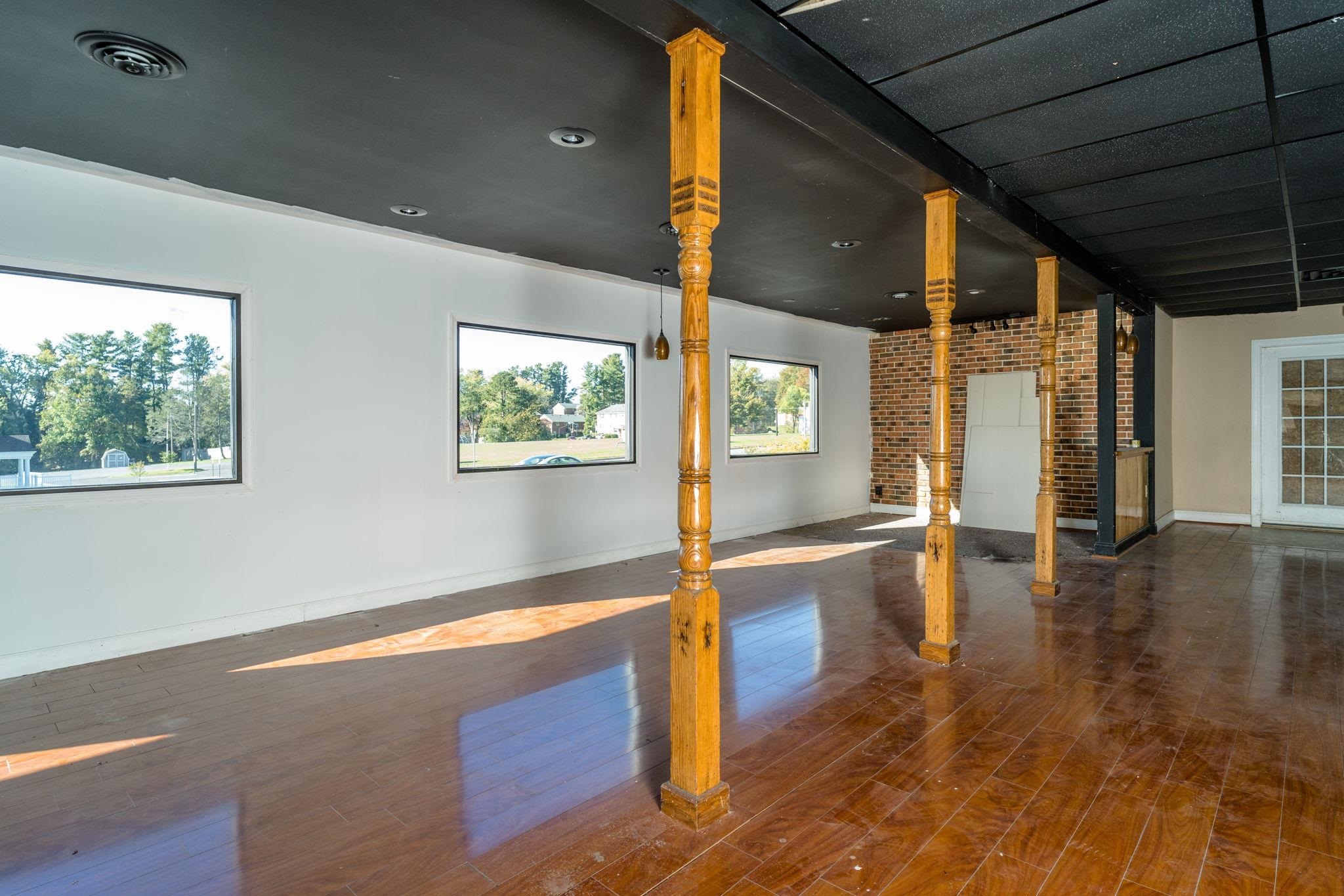 2323 WEST MAIN ST, WAYNESBORO, Virginia 22980, ,Commercial,2323 WEST MAIN ST,670487 MLS # 670487