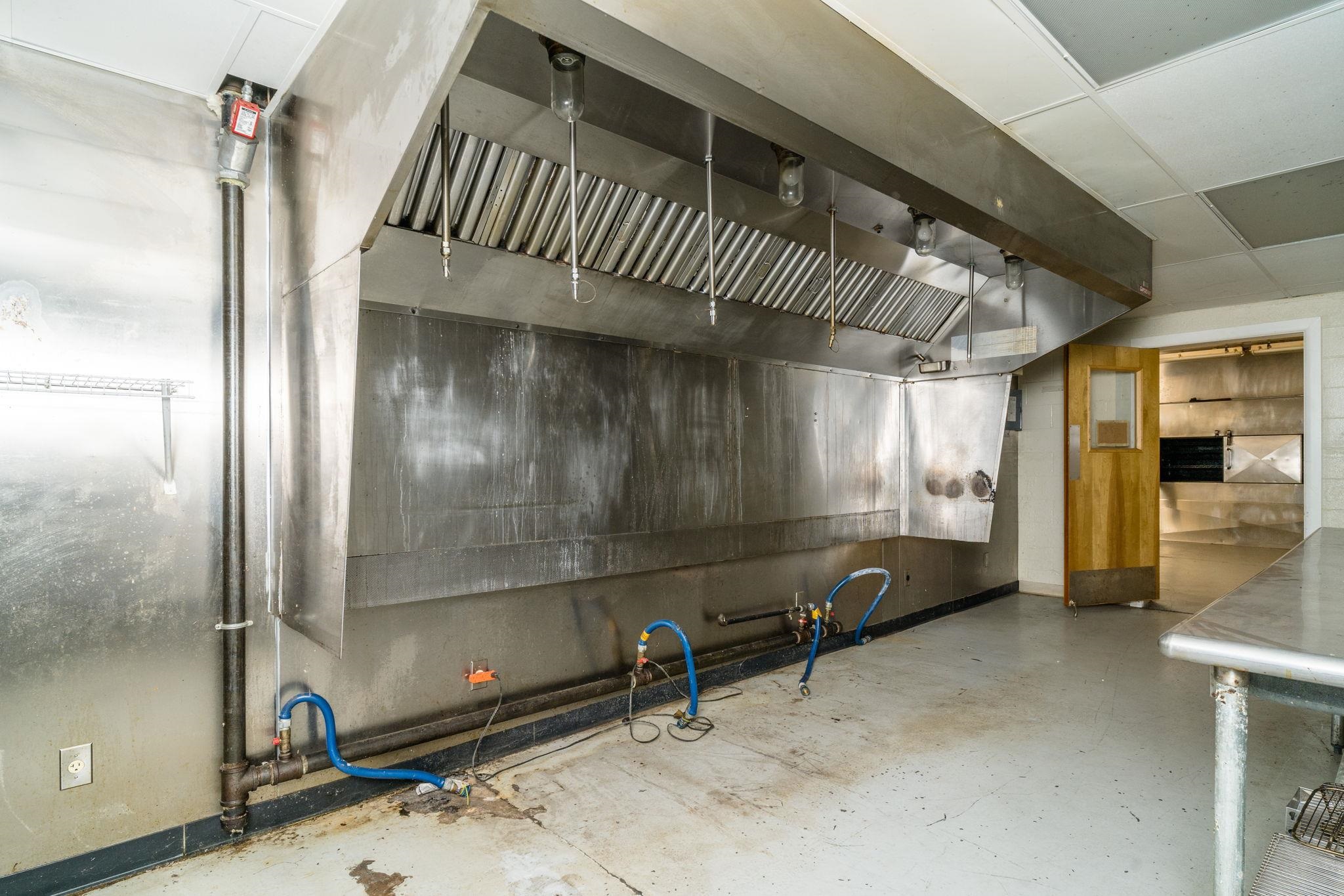 2323 WEST MAIN ST, WAYNESBORO, Virginia 22980, ,Commercial,2323 WEST MAIN ST,670487 MLS # 670487