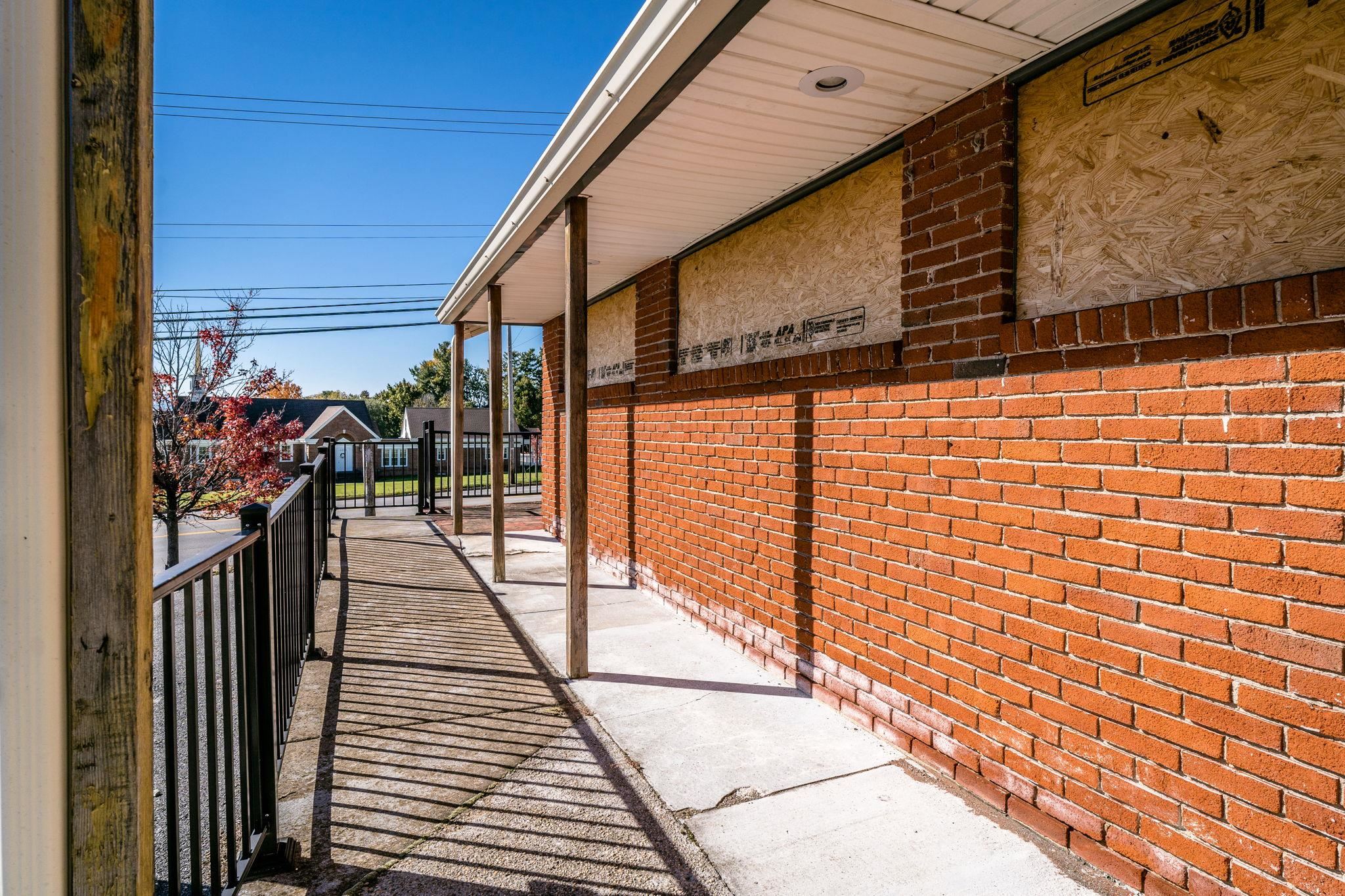 2323 WEST MAIN ST, WAYNESBORO, Virginia 22980, ,Commercial,2323 WEST MAIN ST,670487 MLS # 670487