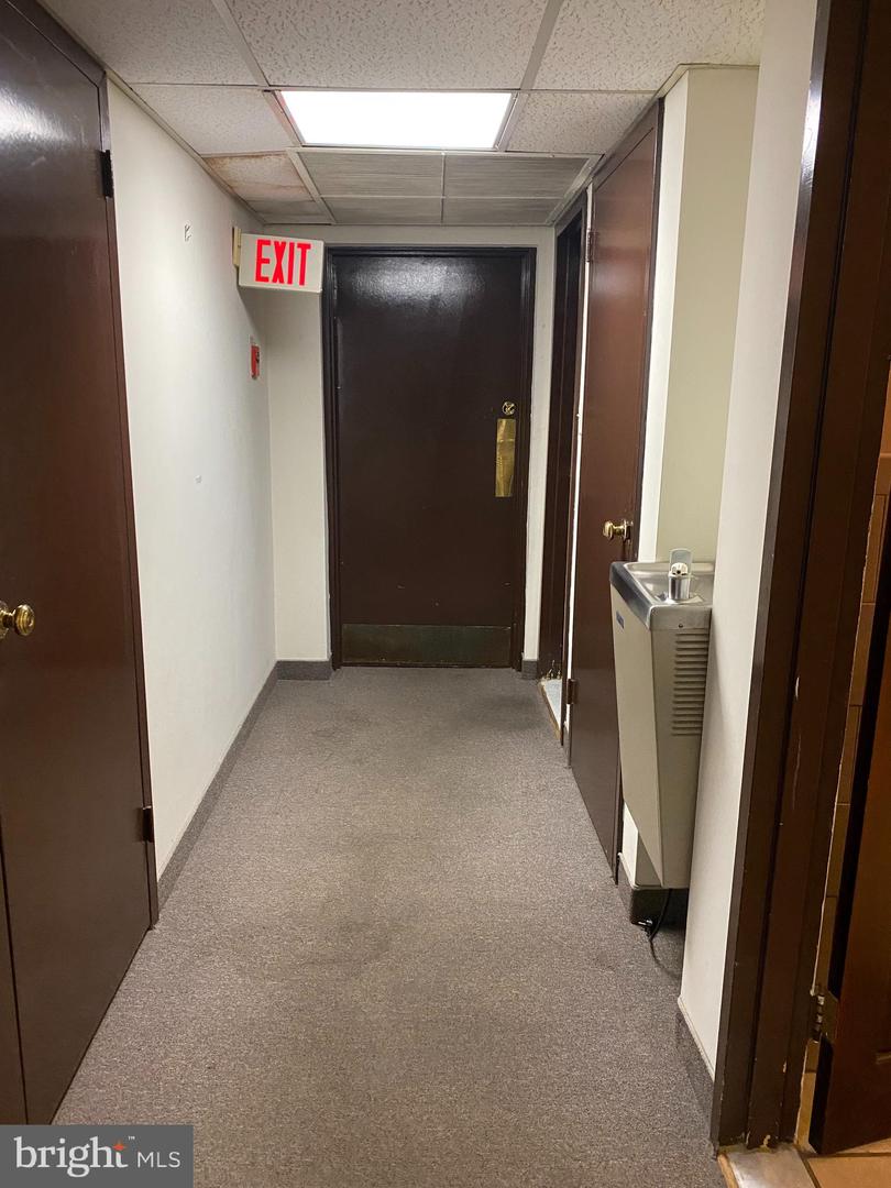 210 E BROAD ST, FALLS CHURCH, Virginia 22046, ,Land,For sale,210 E BROAD ST,VAFA2003398 MLS # VAFA2003398 210 E BROAD ST, FALLS CHURCH, Virginia 22046, ,Land,For sale,210 E BROAD ST,VAFA2003398 MLS # VAFA2003398