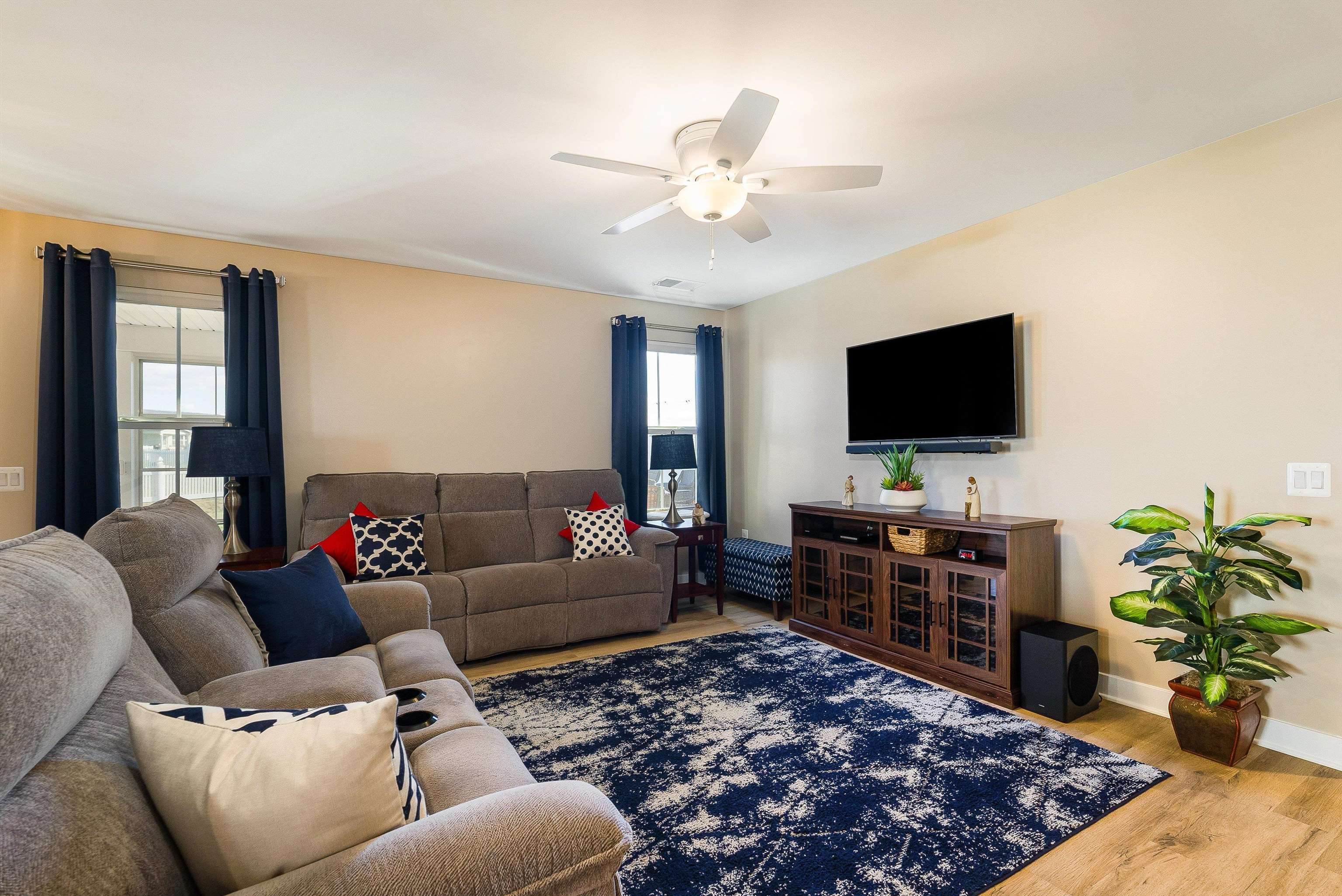 46 SOUTH PEAK DR, MCGAHEYSVILLE, Virginia 22840, 3 Bedrooms Bedrooms, ,2 BathroomsBathrooms,Residential,46 SOUTH PEAK DR,670492 MLS # 670492 46 SOUTH PEAK DR, MCGAHEYSVILLE, Virginia 22840, 3 Bedrooms Bedrooms, ,2 BathroomsBathrooms,Residential,46 SOUTH PEAK DR,670492 MLS # 670492