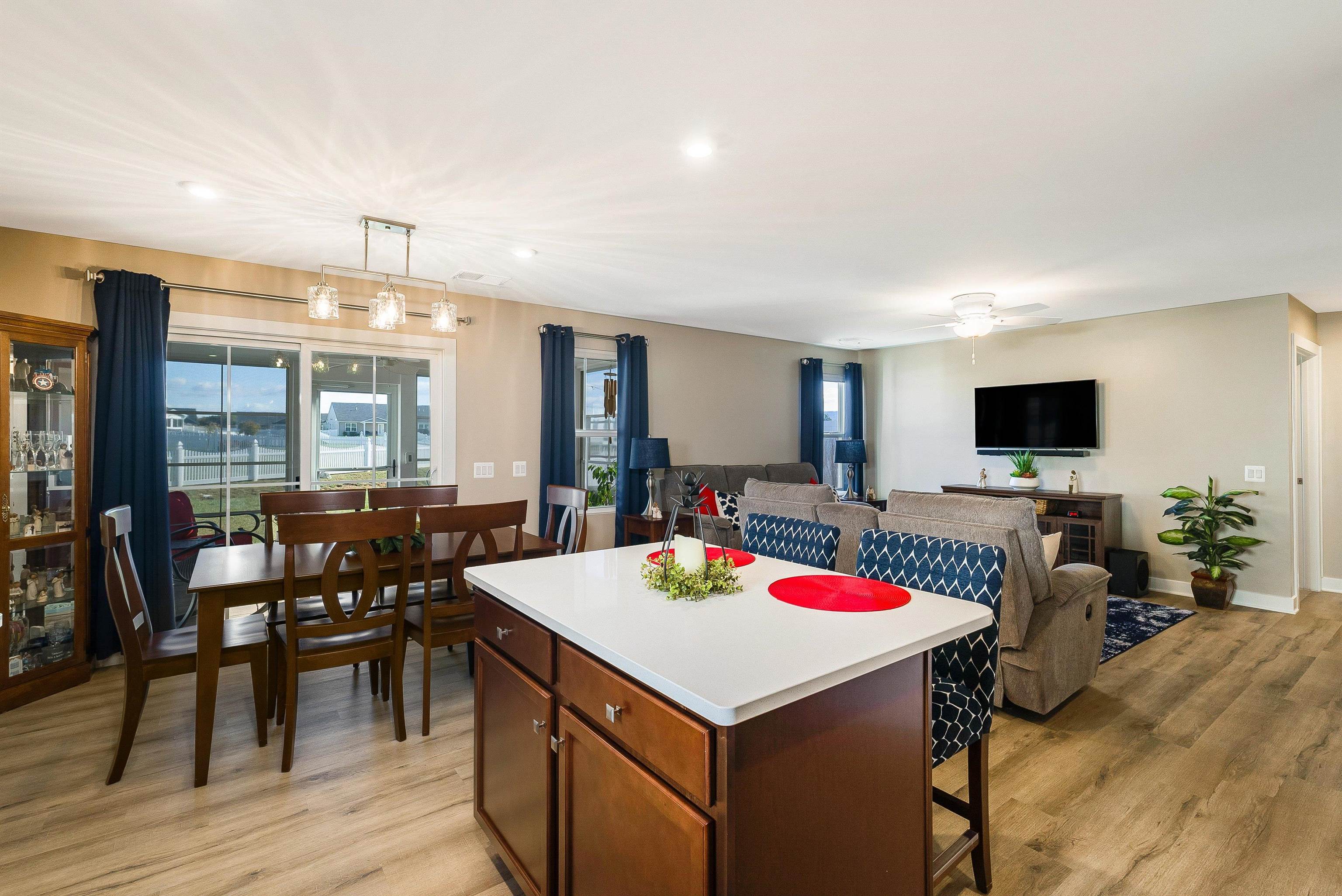 46 SOUTH PEAK DR, MCGAHEYSVILLE, Virginia 22840, 3 Bedrooms Bedrooms, ,2 BathroomsBathrooms,Residential,46 SOUTH PEAK DR,670492 MLS # 670492 46 SOUTH PEAK DR, MCGAHEYSVILLE, Virginia 22840, 3 Bedrooms Bedrooms, ,2 BathroomsBathrooms,Residential,46 SOUTH PEAK DR,670492 MLS # 670492