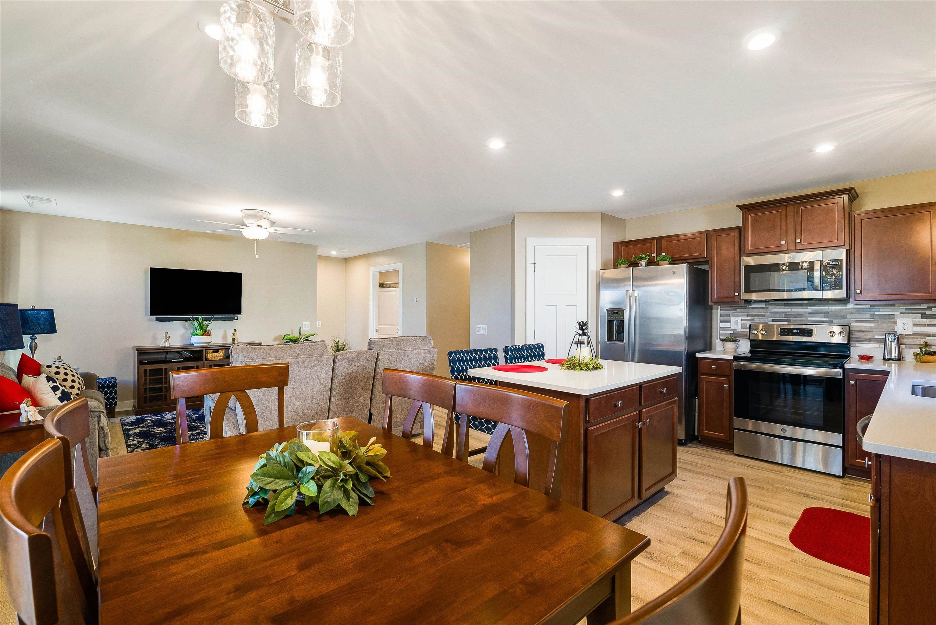 46 SOUTH PEAK DR, MCGAHEYSVILLE, Virginia 22840, 3 Bedrooms Bedrooms, ,2 BathroomsBathrooms,Residential,46 SOUTH PEAK DR,670492 MLS # 670492 46 SOUTH PEAK DR, MCGAHEYSVILLE, Virginia 22840, 3 Bedrooms Bedrooms, ,2 BathroomsBathrooms,Residential,46 SOUTH PEAK DR,670492 MLS # 670492