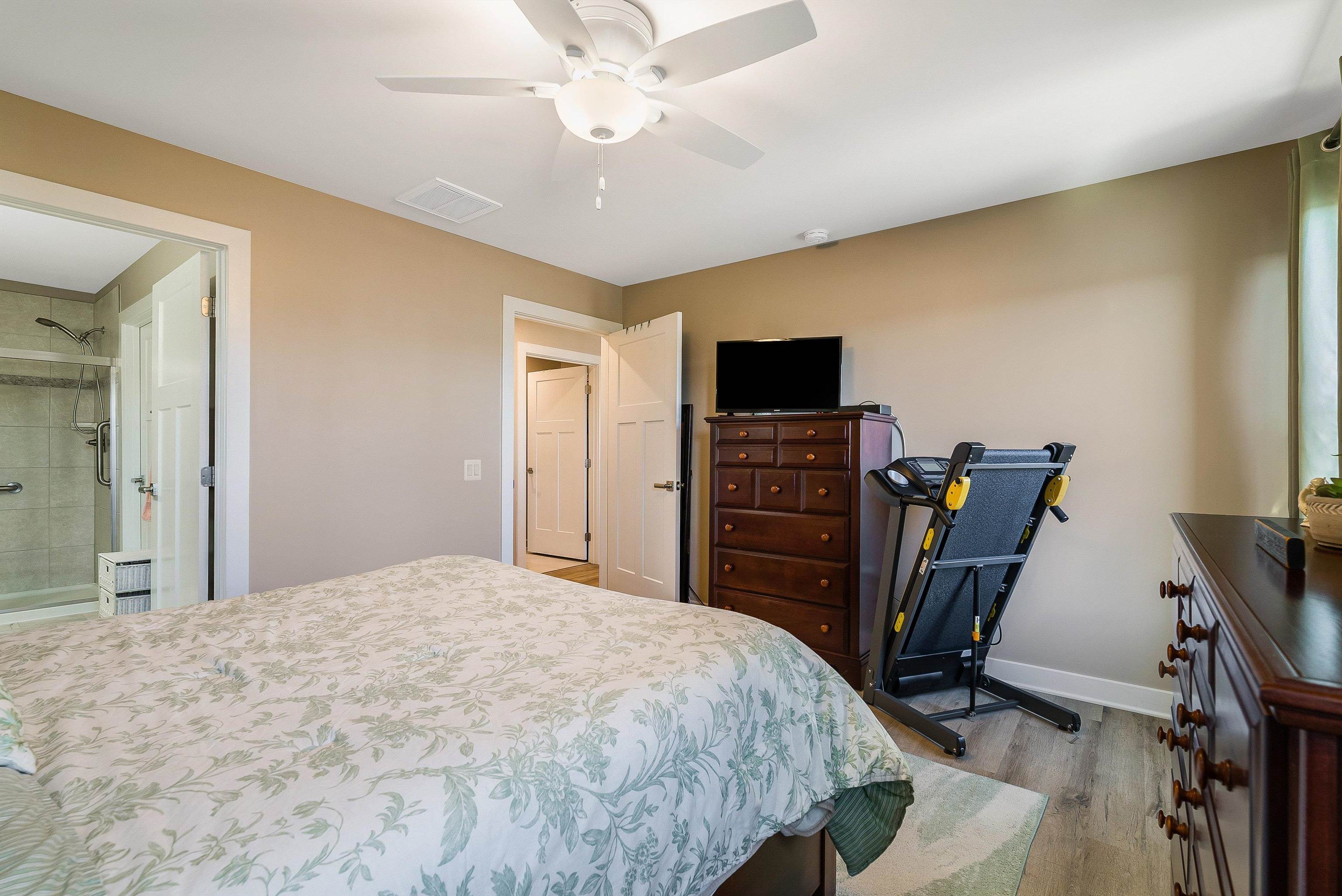 46 SOUTH PEAK DR, MCGAHEYSVILLE, Virginia 22840, 3 Bedrooms Bedrooms, ,2 BathroomsBathrooms,Residential,46 SOUTH PEAK DR,670492 MLS # 670492 46 SOUTH PEAK DR, MCGAHEYSVILLE, Virginia 22840, 3 Bedrooms Bedrooms, ,2 BathroomsBathrooms,Residential,46 SOUTH PEAK DR,670492 MLS # 670492