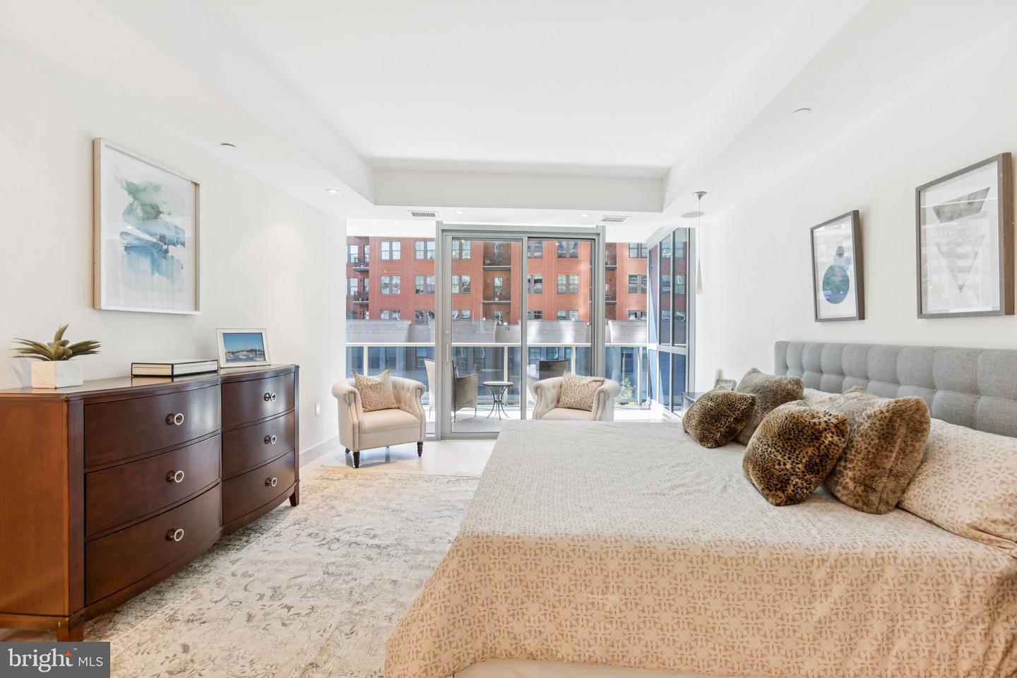 1881 N NASH ST #302, ARLINGTON, Virginia 22209, 2 Bedrooms Bedrooms, ,2 BathroomsBathrooms,Residential,For sale,1881 N NASH ST #302,VAAR2063760 MLS # VAAR2063760 1881 N NASH ST #302, ARLINGTON, Virginia 22209, 2 Bedrooms Bedrooms, ,2 BathroomsBathrooms,Residential,For sale,1881 N NASH ST #302,VAAR2063760 MLS # VAAR2063760