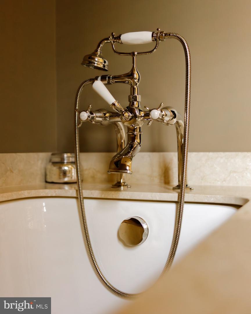 576 INNSBRUCK AVE, GREAT FALLS, Virginia 22066, 6 Bedrooms Bedrooms, ,7 BathroomsBathrooms,Residential,For sale,576 INNSBRUCK AVE,VAFX2273882 MLS # VAFX2273882 576 INNSBRUCK AVE, GREAT FALLS, Virginia 22066, 6 Bedrooms Bedrooms, ,7 BathroomsBathrooms,Residential,For sale,576 INNSBRUCK AVE,VAFX2273882 MLS # VAFX2273882